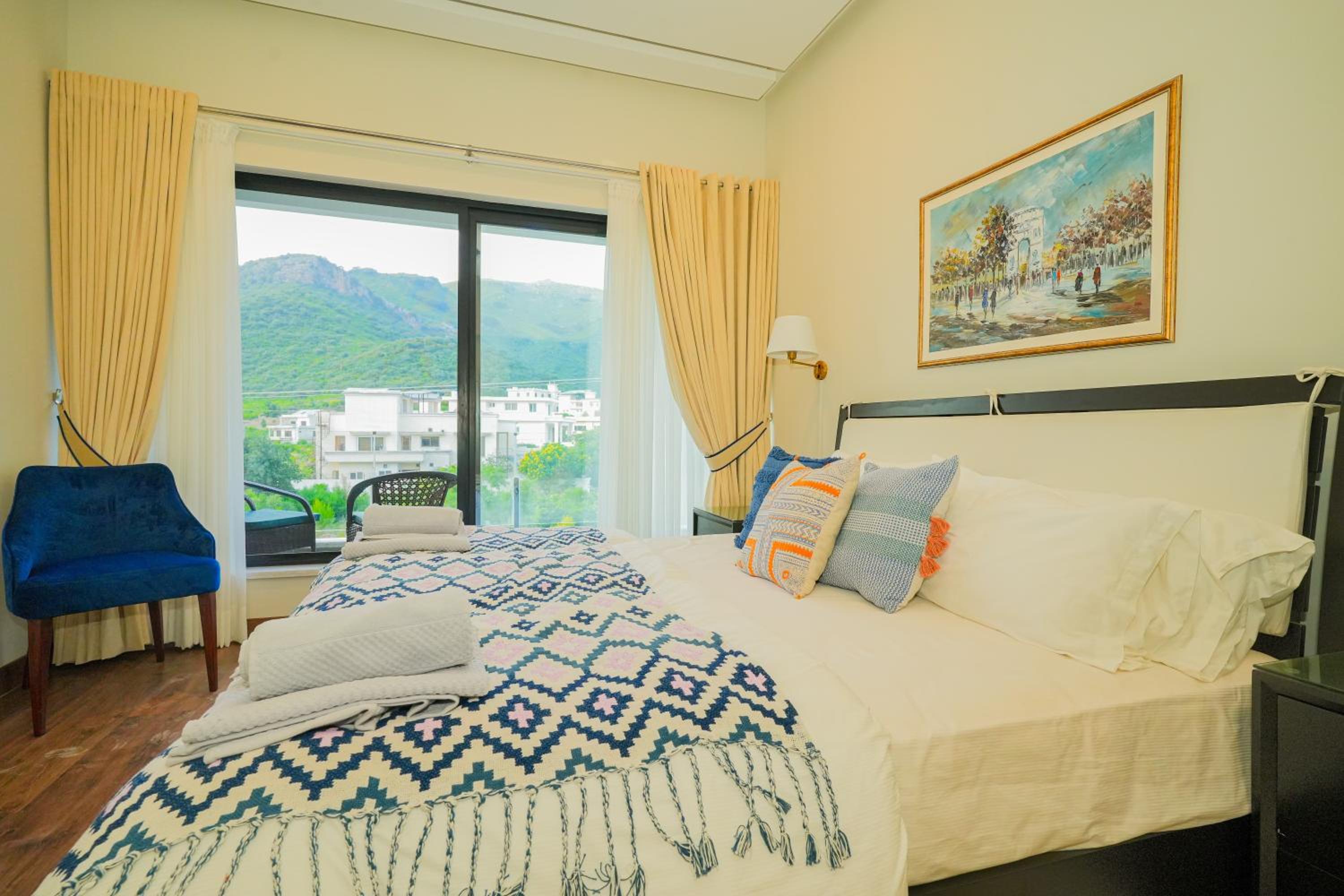 Margalla Retreat House With Pool, Garden & Mountain View, photo 10