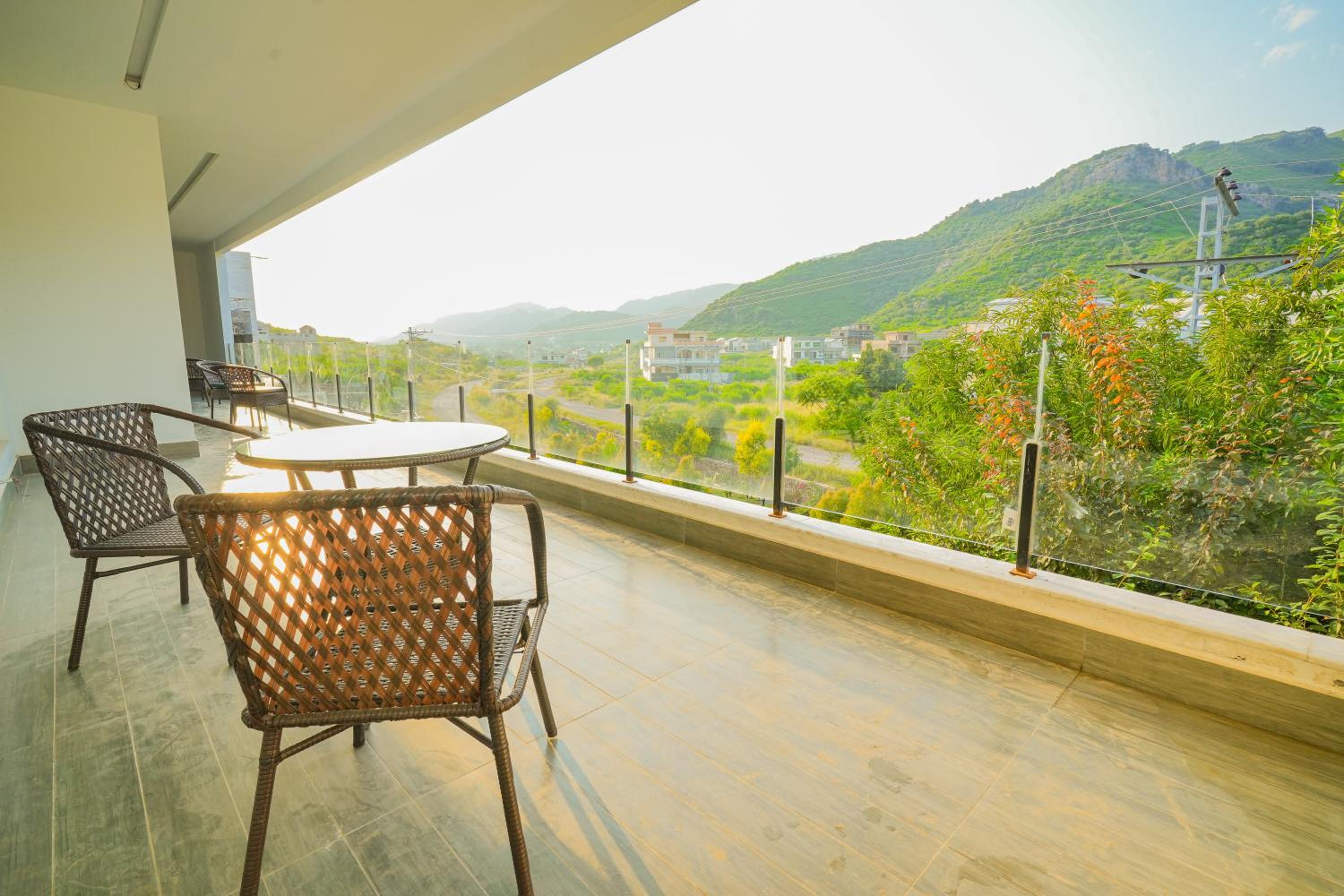 Margalla Retreat House With Pool, Garden & Mountain View, photo 39