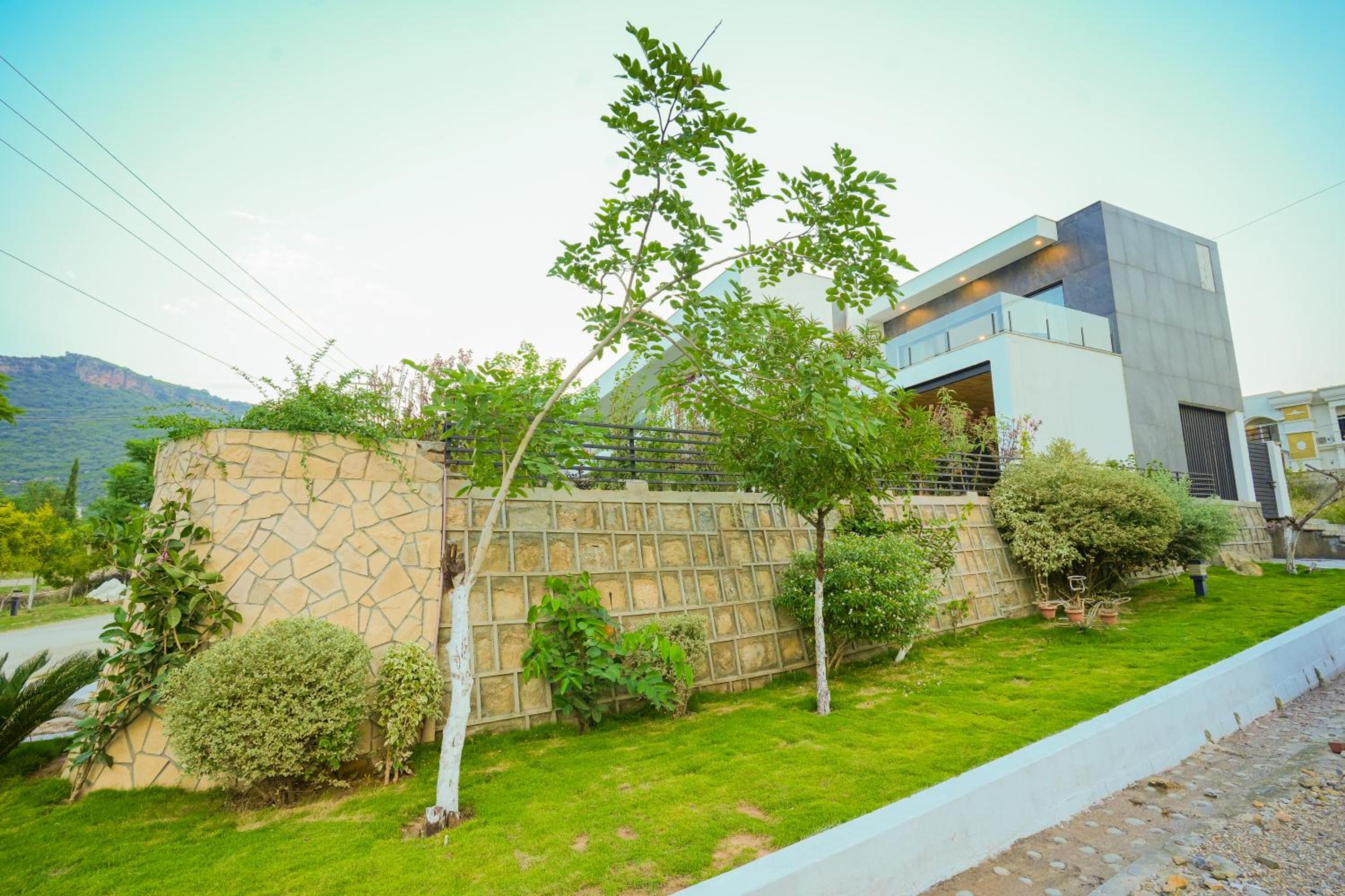 Margalla Retreat House With Pool, Garden & Mountain View, photo 56