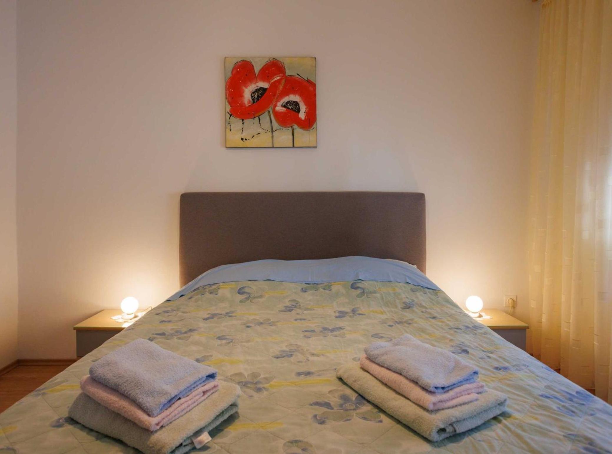 Beachfront Cozy Krk Apartment with Balcony view 4