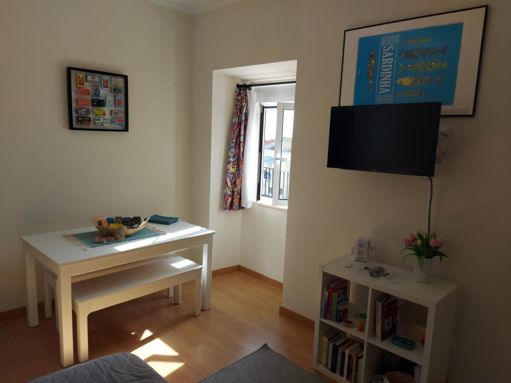 Balcony with View Graça Free Parking Lisbon view 5