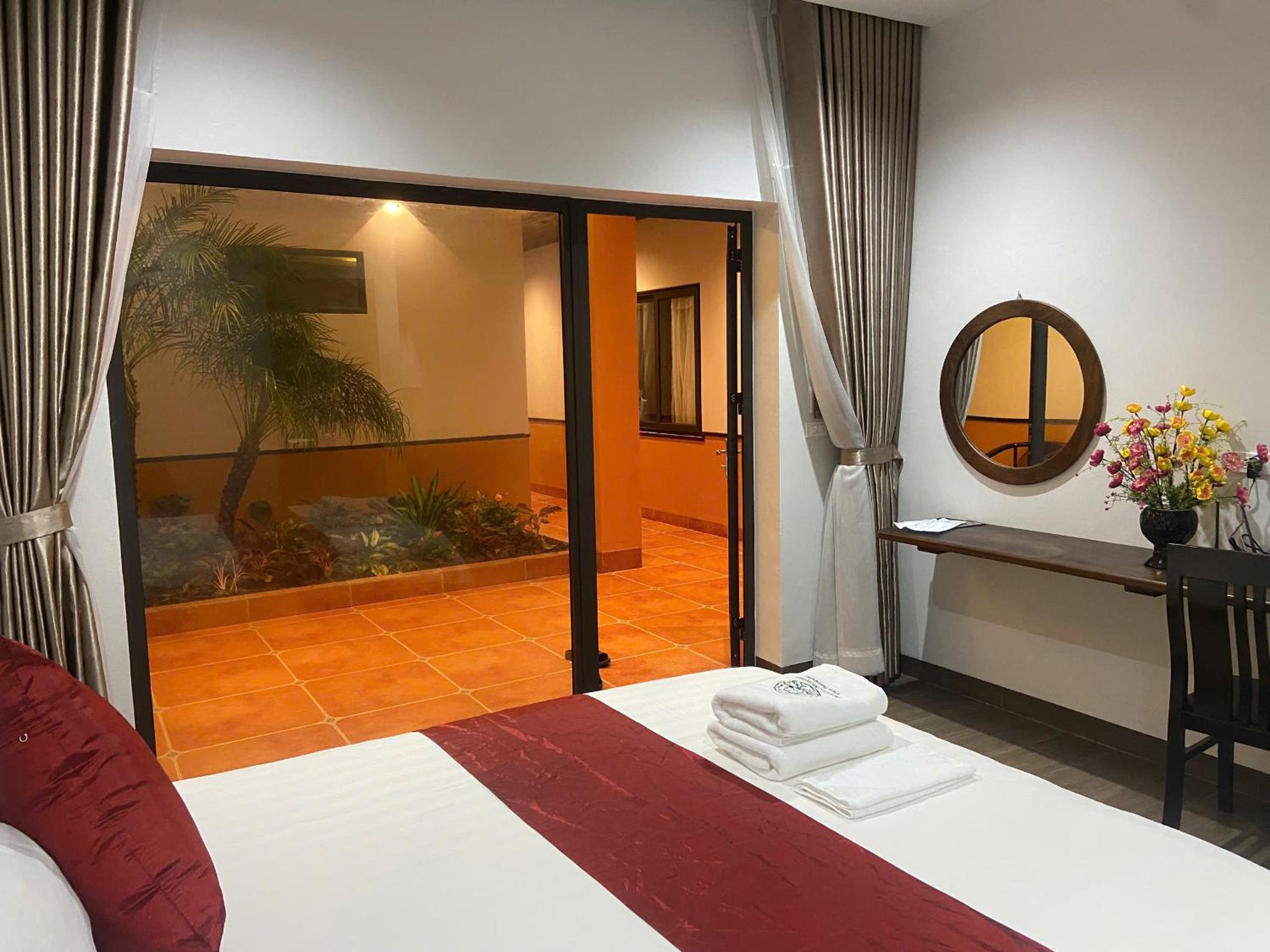 Tam Coc Mountain View Homestay