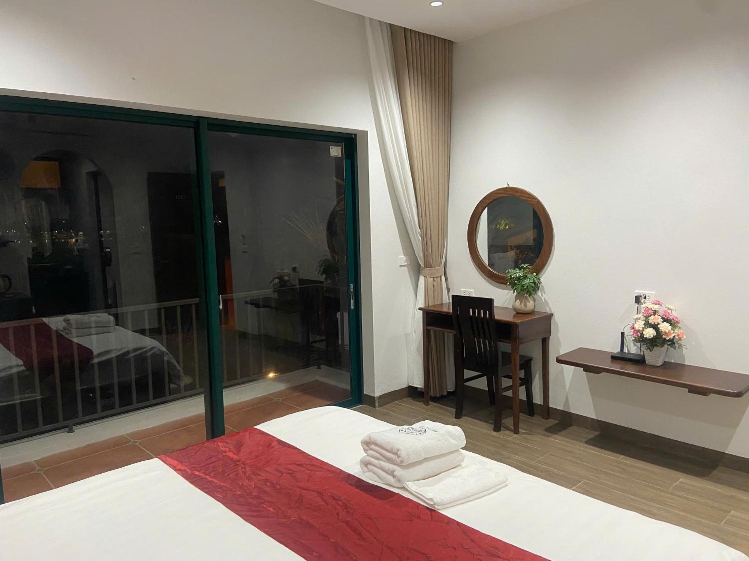 Tam Coc Mountain View Homestay