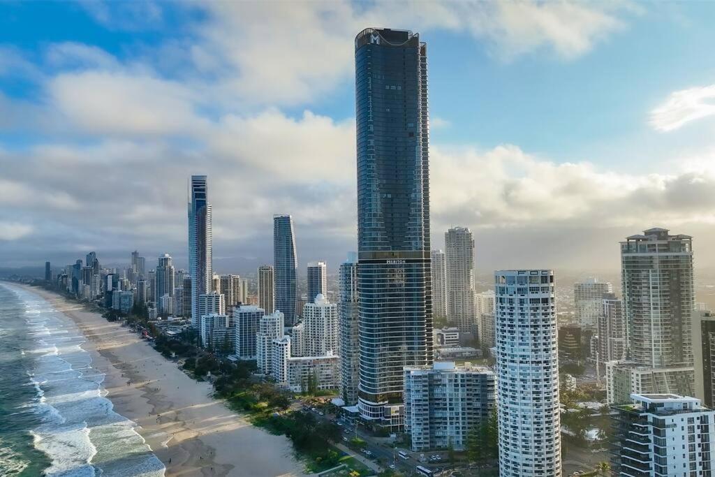Sky High Ocean Views 4bdr 2bth
