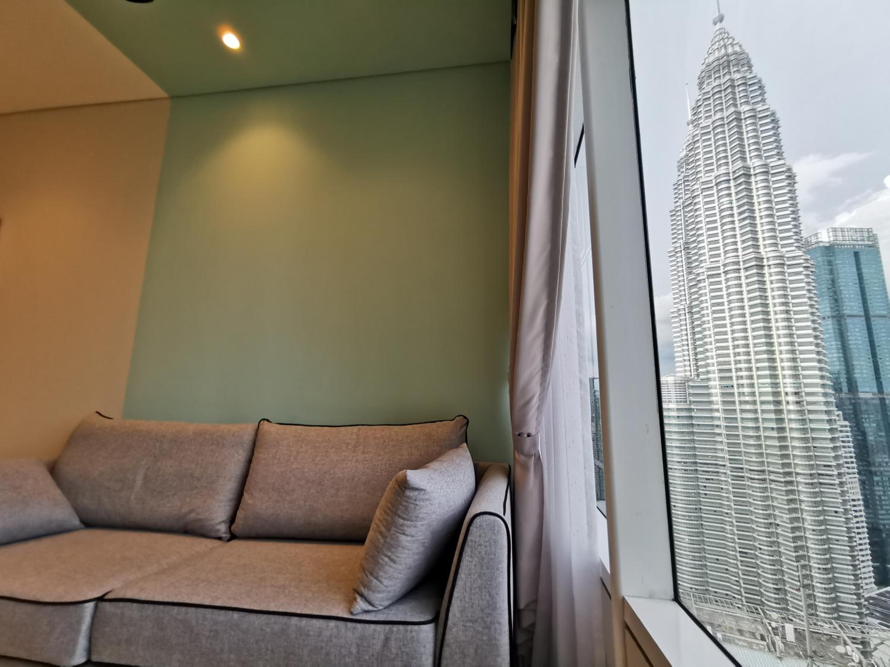 Sky Suites KLCC 3min walk to Twin Tower