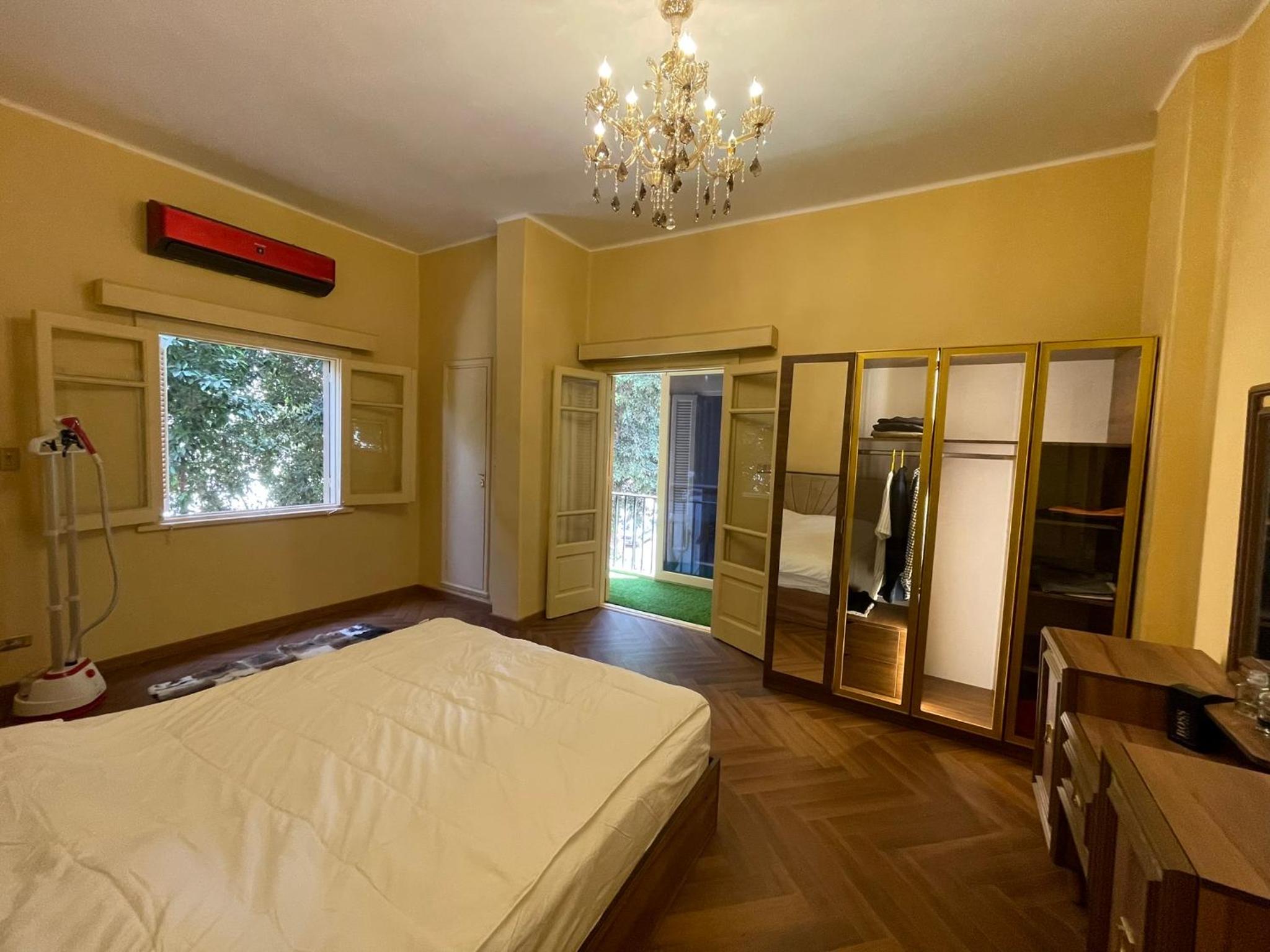 Luxury 5-Star Stay in Cairo Downtown Garden City - Steps from the Nile & All Top Attractions