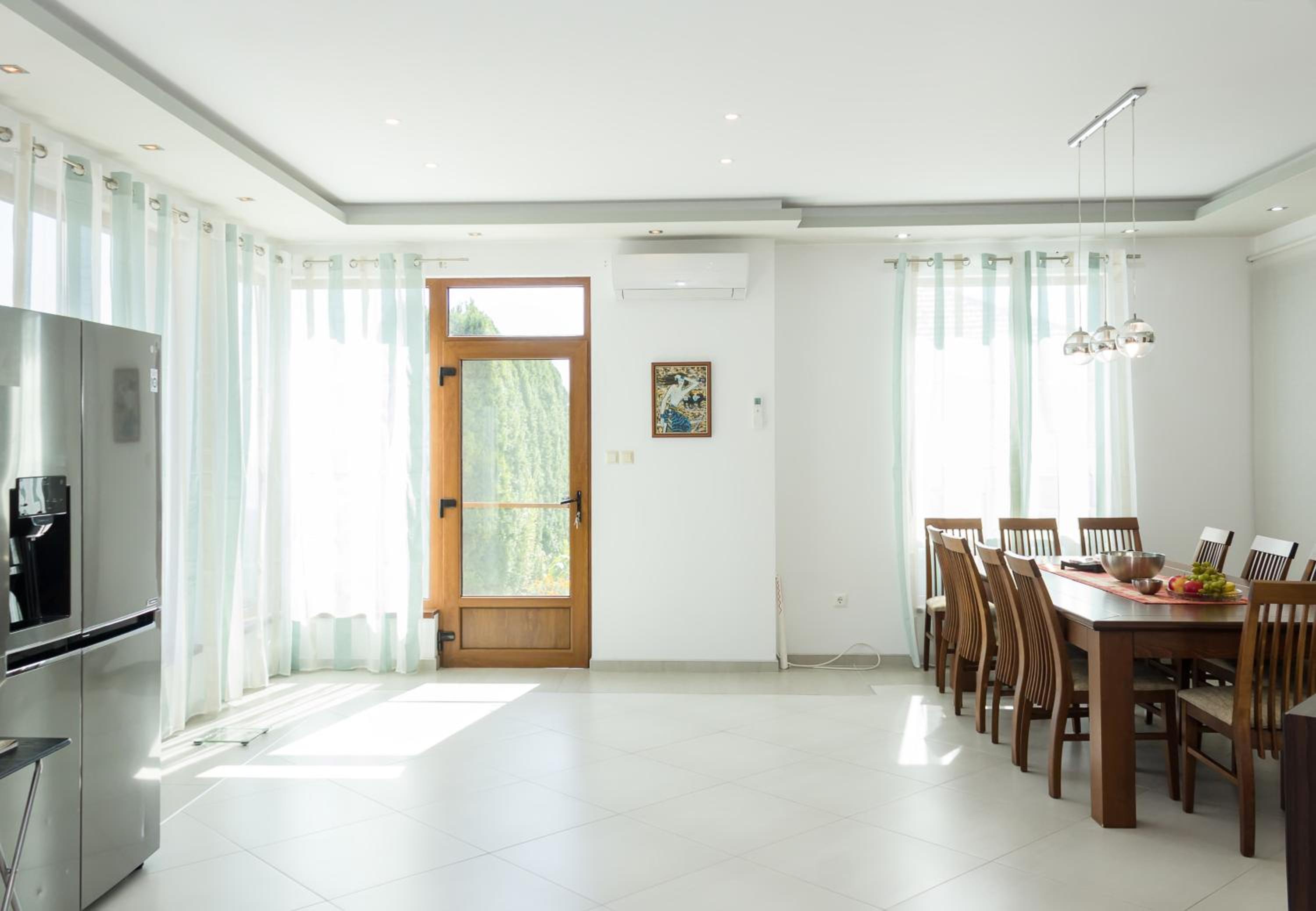 Balchik Sea View Escape 5BR Luxury with Hot Tub & Free Parking