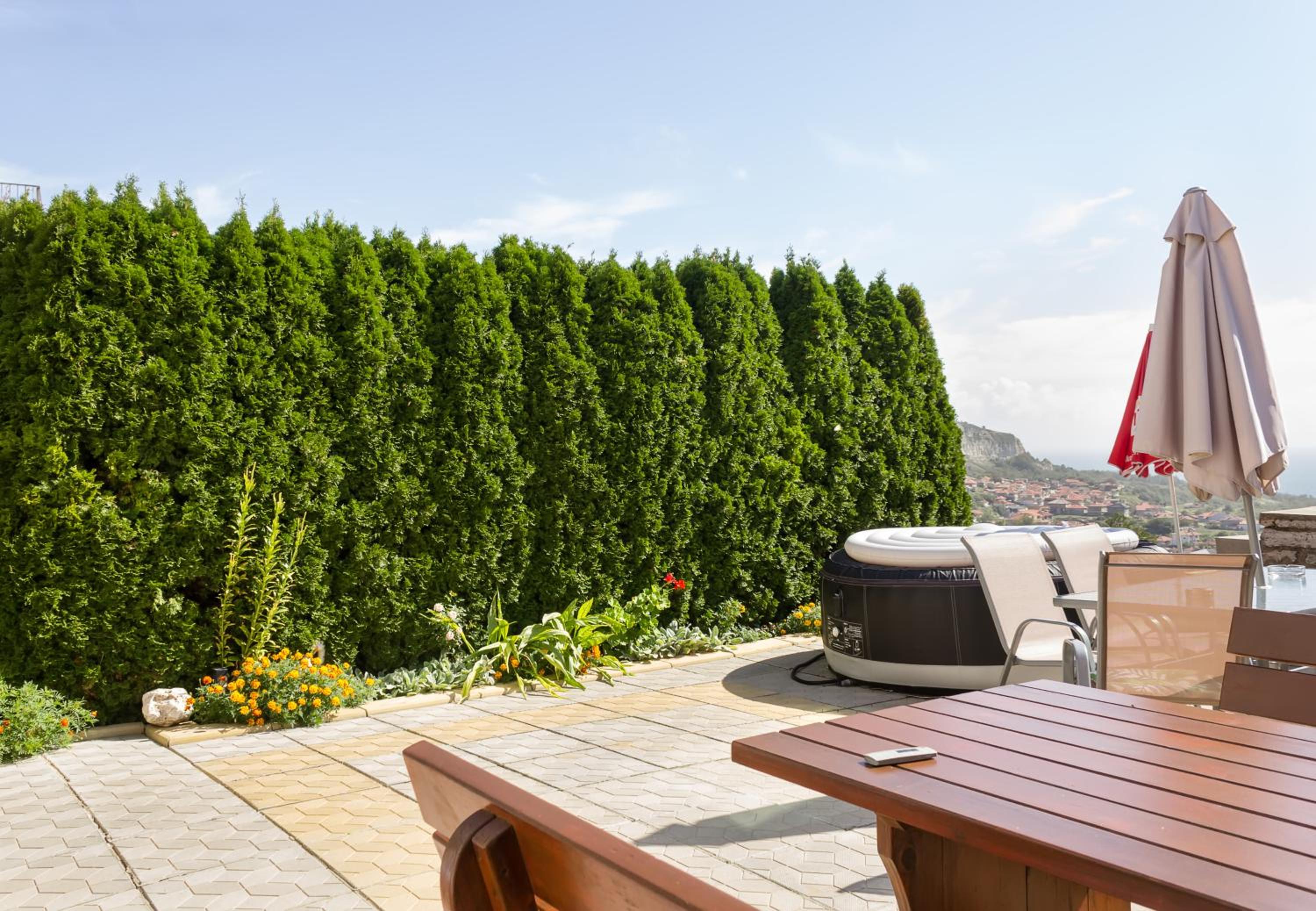 Balchik Sea View Escape 5BR Luxury with Hot Tub & Free Parking