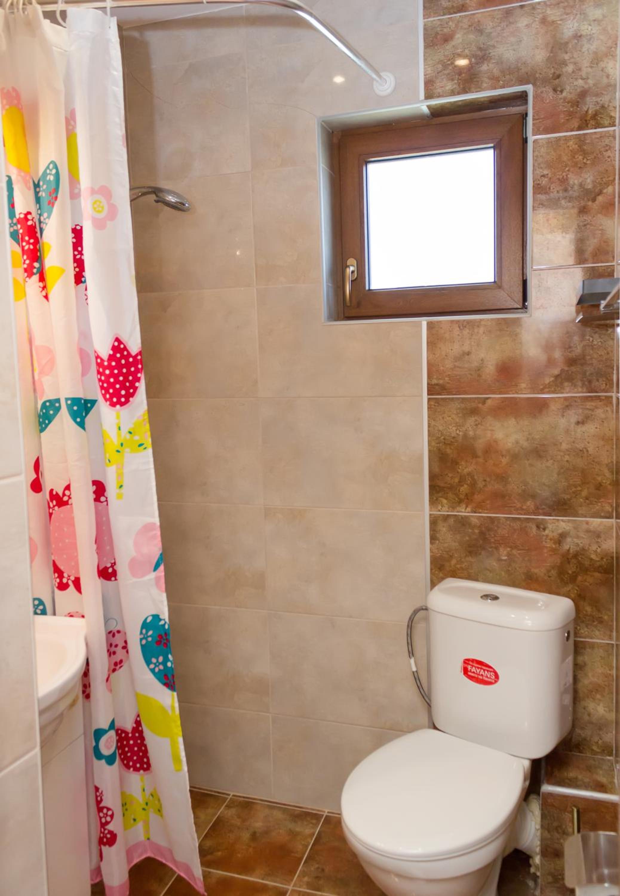 Balchik Sea View Escape 5BR Luxury with Hot Tub & Free Parking