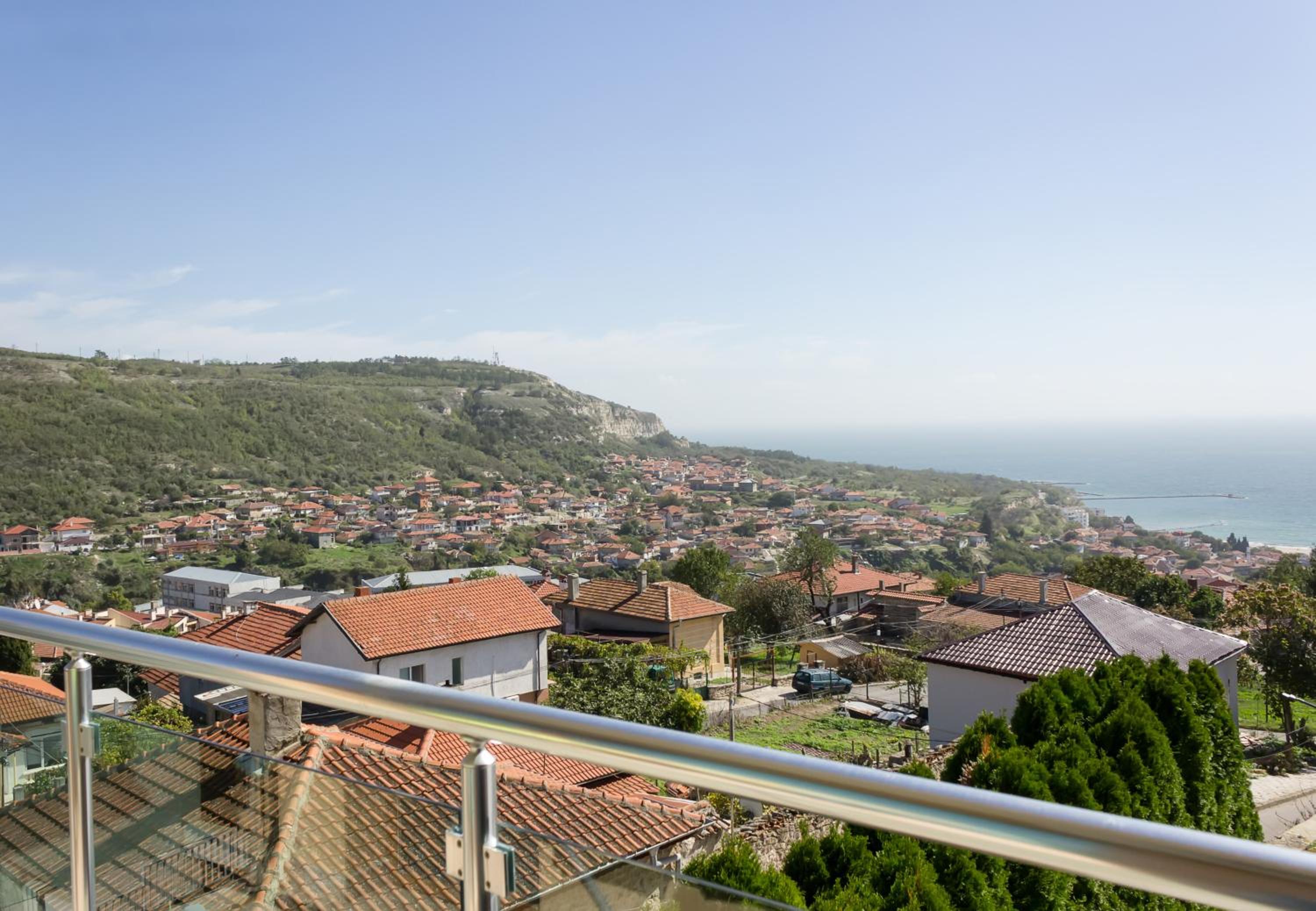 Balchik Sea View Escape 5BR Luxury with Hot Tub & Free Parking