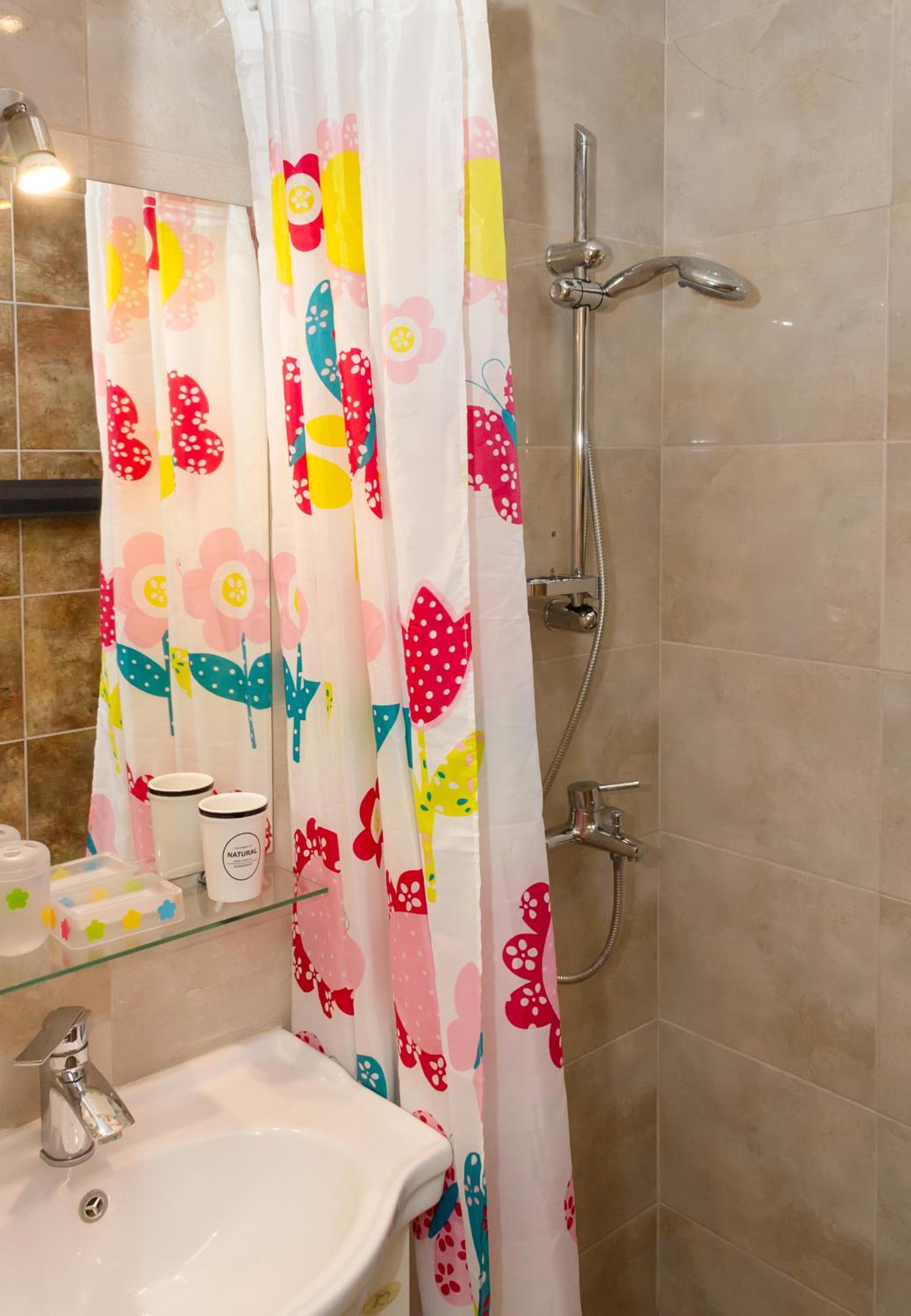 Balchik Sea View Escape 5BR Luxury with Hot Tub & Free Parking