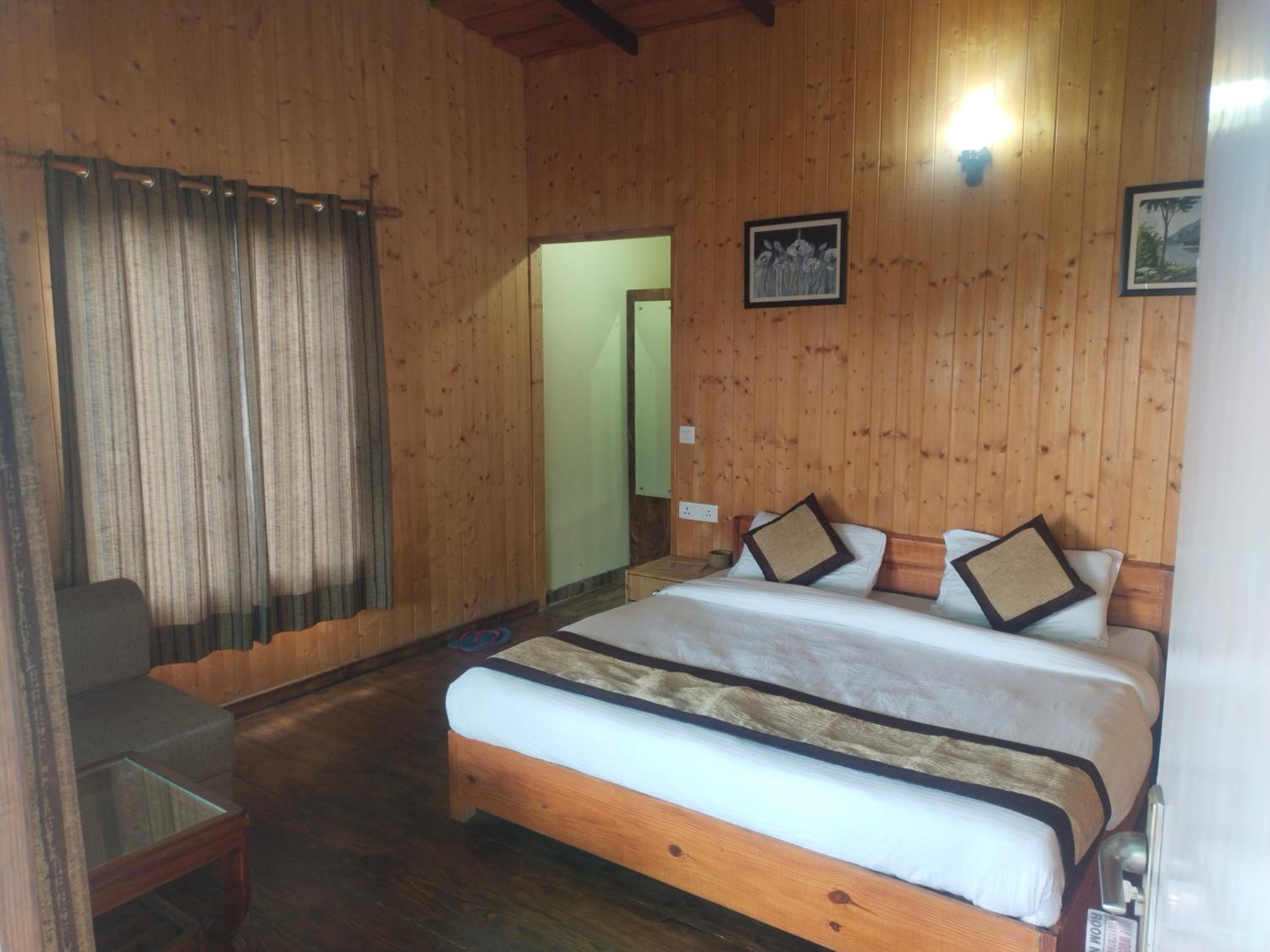 Way Wood Wind Lodge
