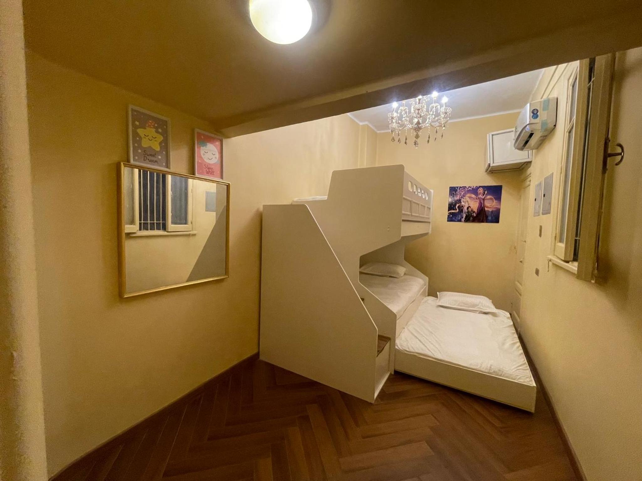 Luxury 5-Star Stay in Cairo Downtown Garden City - Steps from the Nile & All Top Attractions