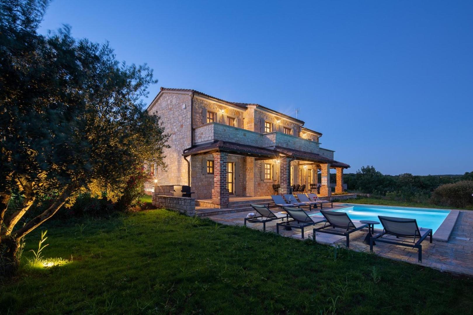 Rustic Villa Rubus & Sylbum with a pool view 3