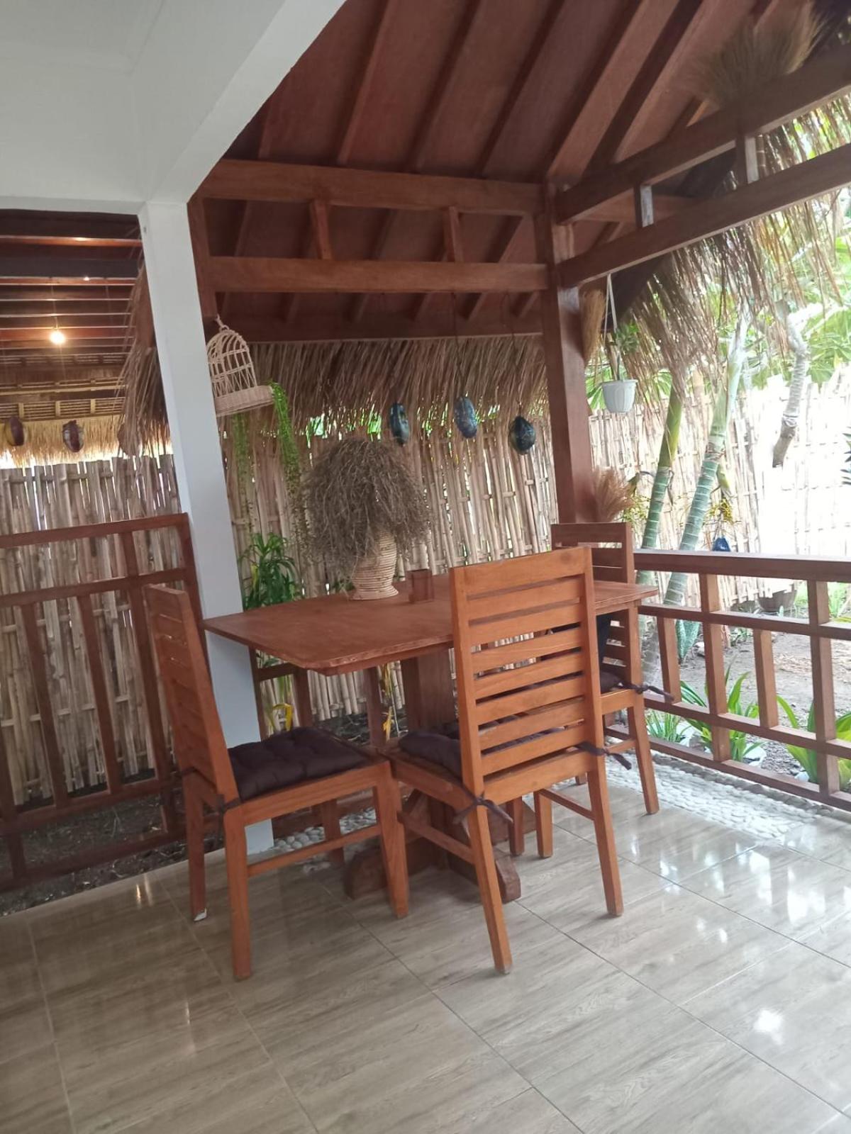 Flower Bungalow Gili air view 4