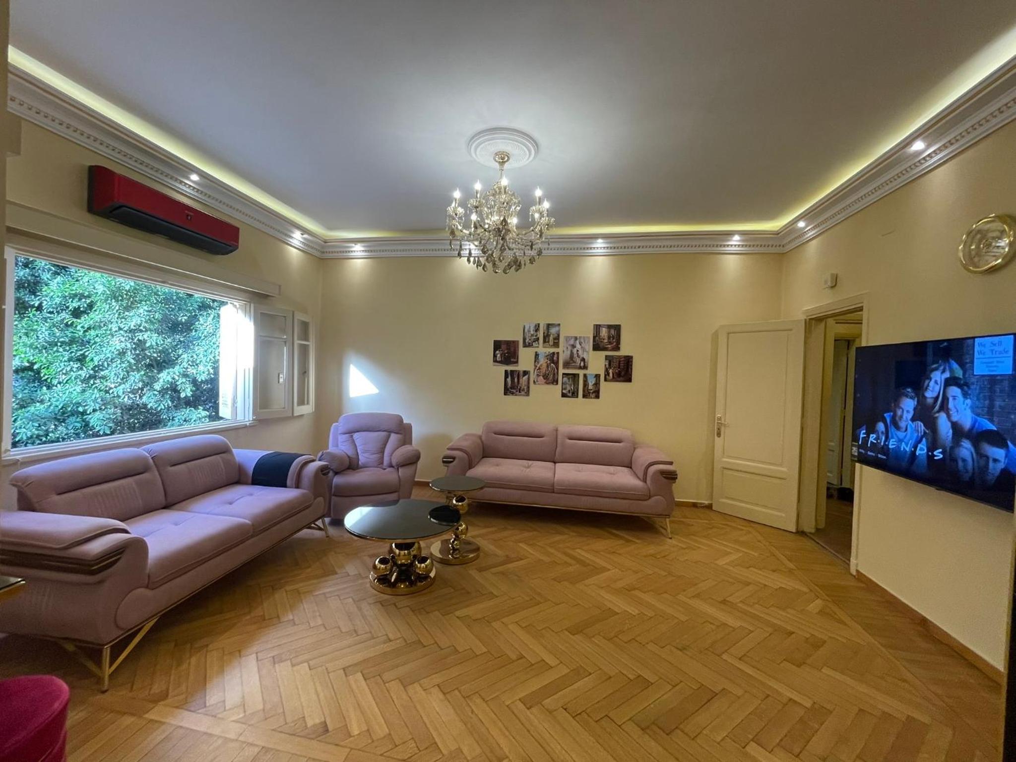 Luxury 5-Star Stay in Cairo Downtown Garden City - Steps from the Nile & All Top Attractions