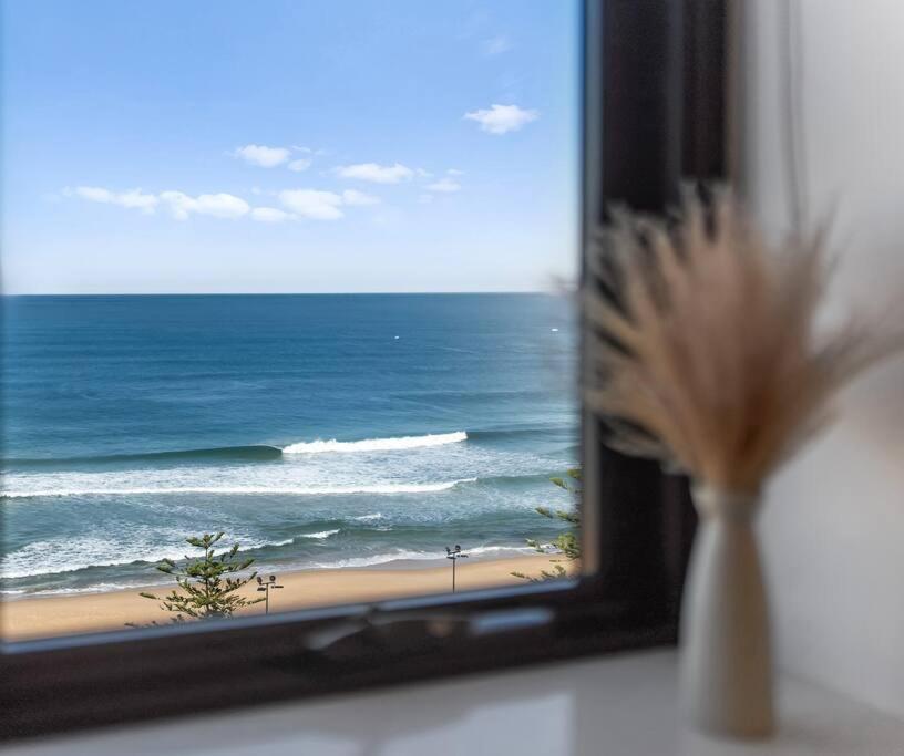 Coastal Luxe - Reduced! - Please check photos