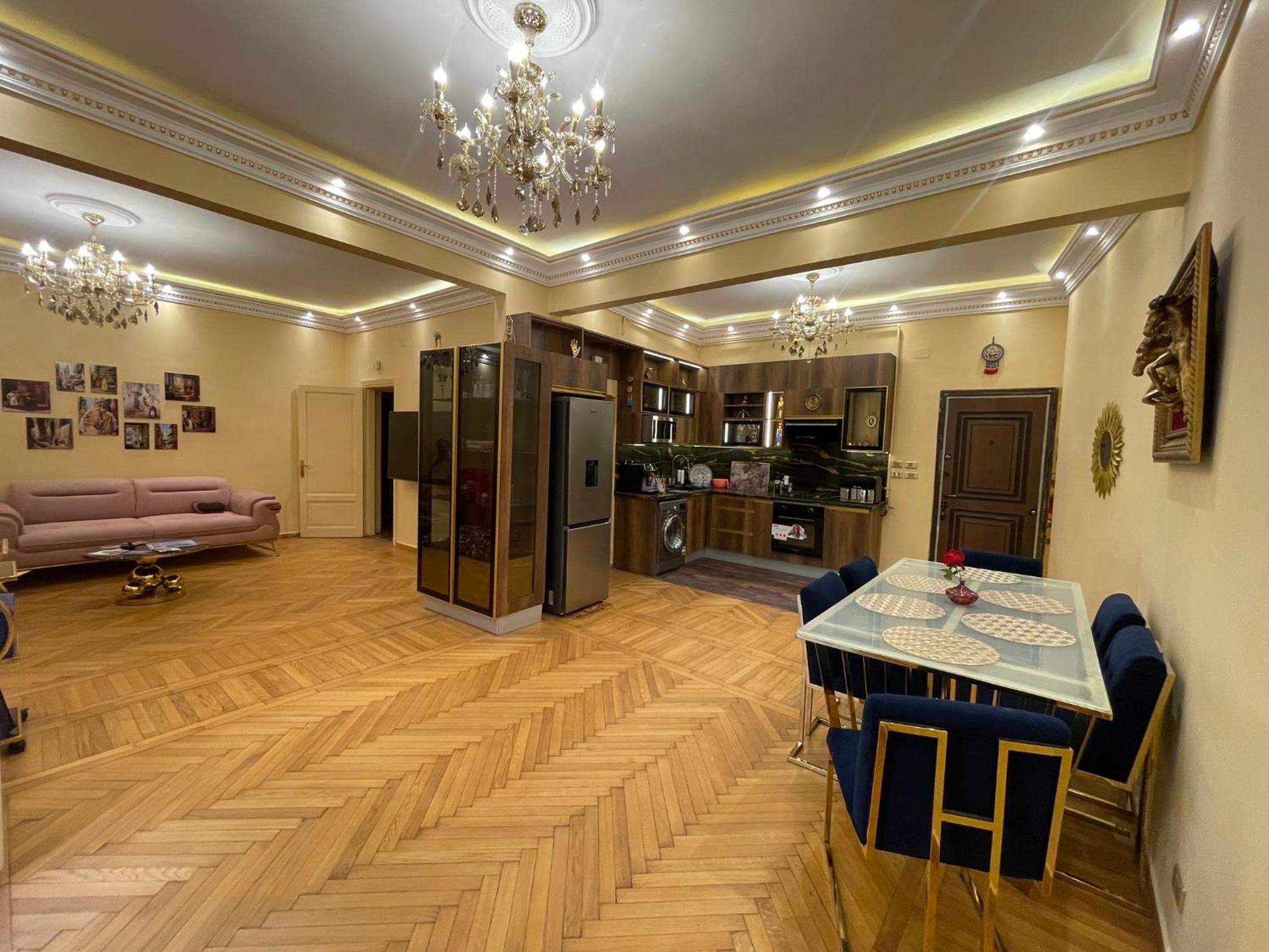 Luxury 5-Star Stay in Cairo Downtown Garden City - Steps from the Nile & All Top Attractions