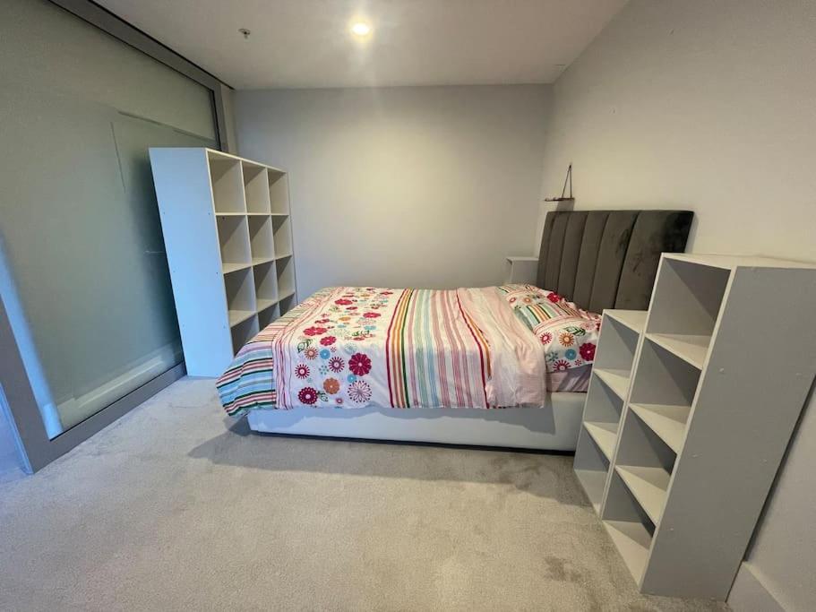 Stylish City Apt, Prime Location