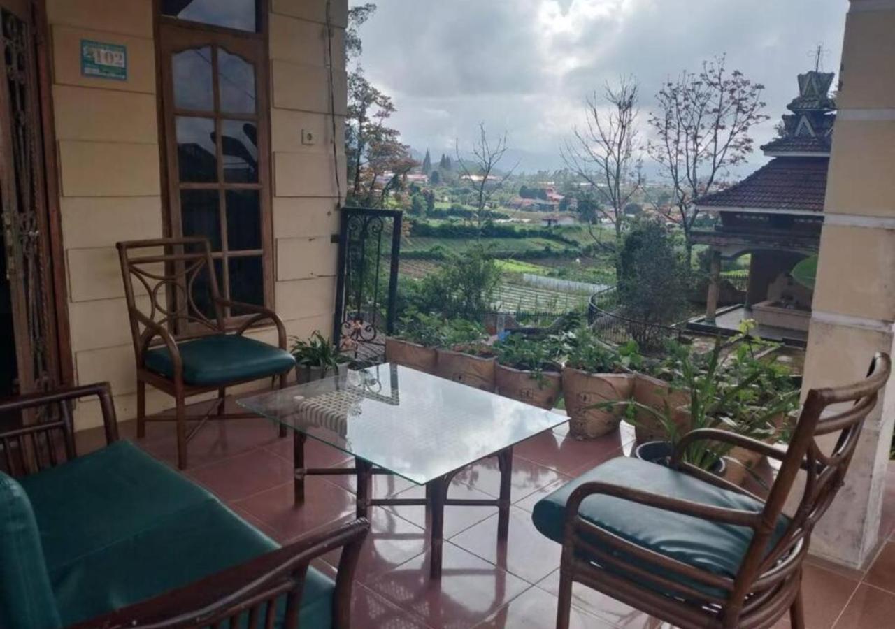 Berastagi Nanini Guest House view 3