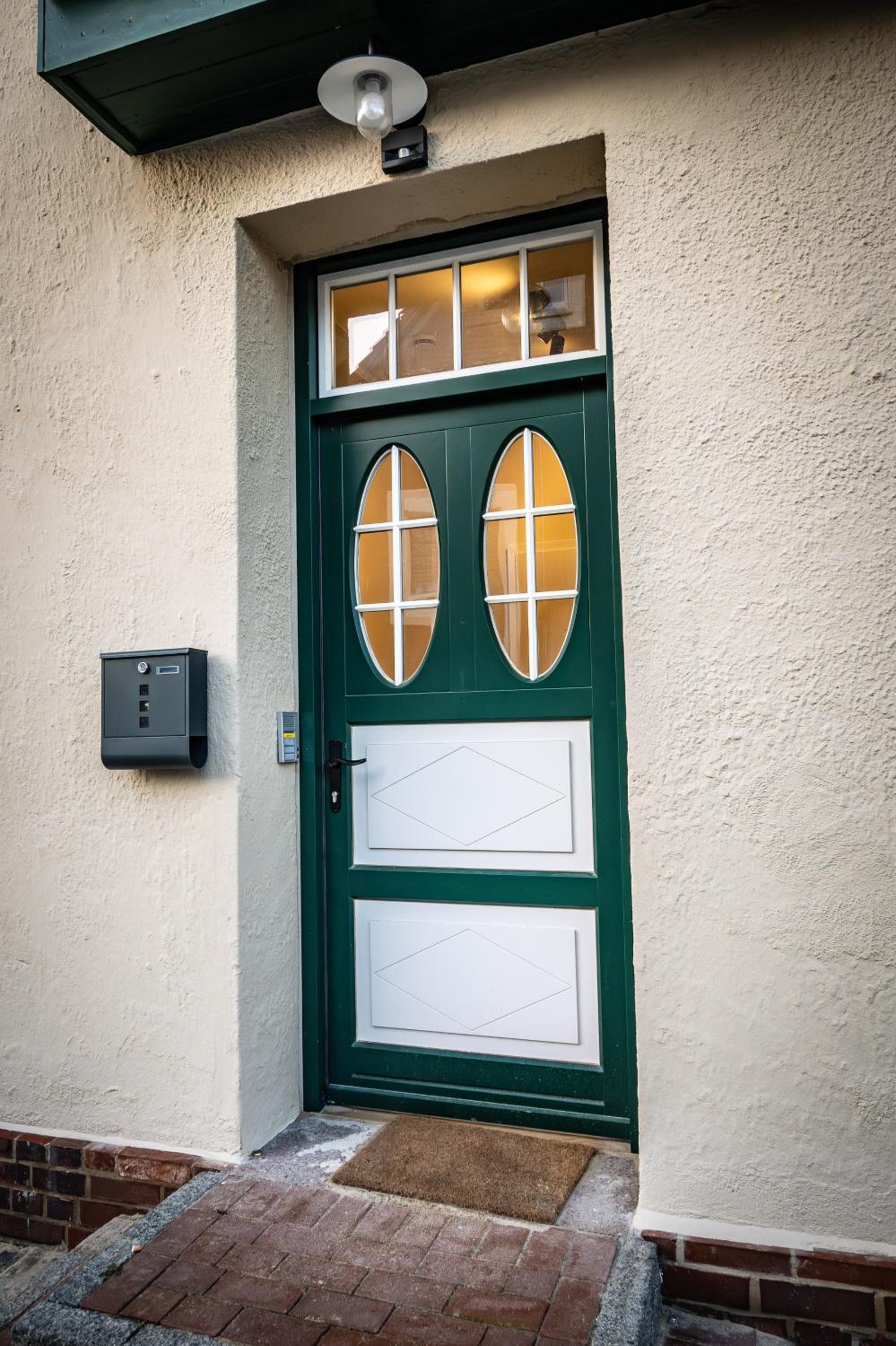 078 Großzügige moderne Wohnung