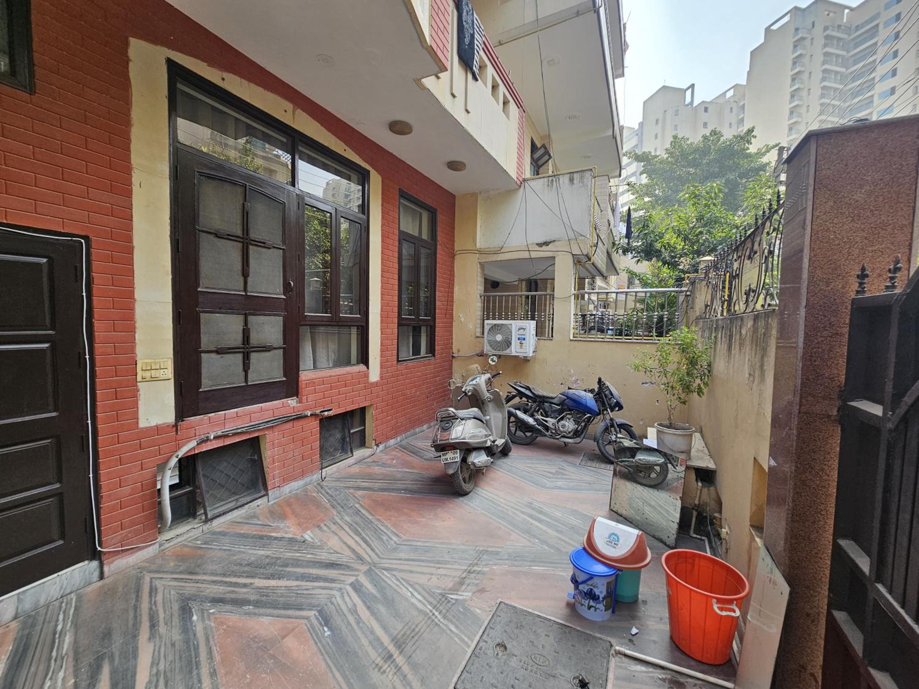 SKY BLOOM RESIDENCY GURGAON SECToR 22 view 5