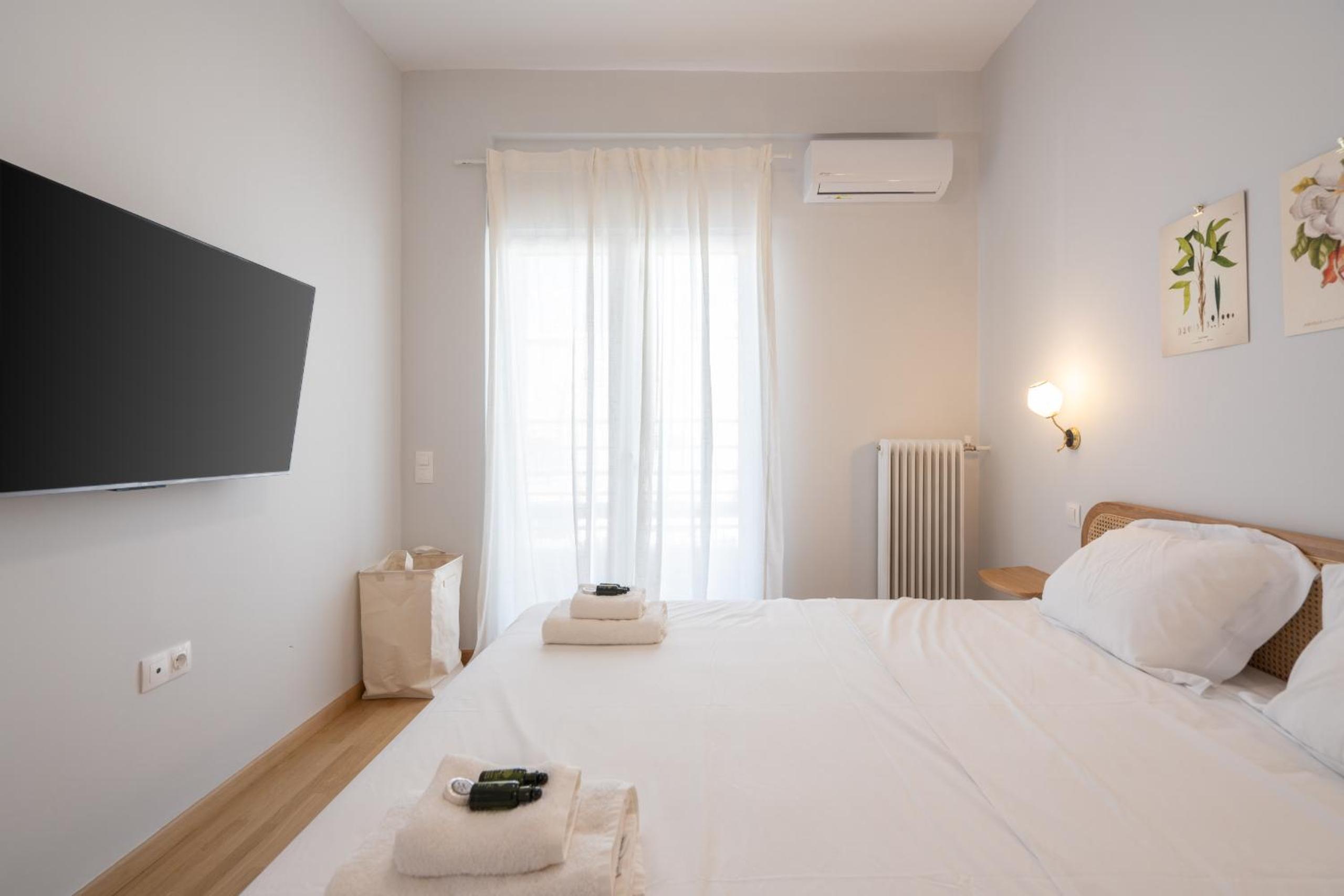 3BR Petralona Escape photo 5