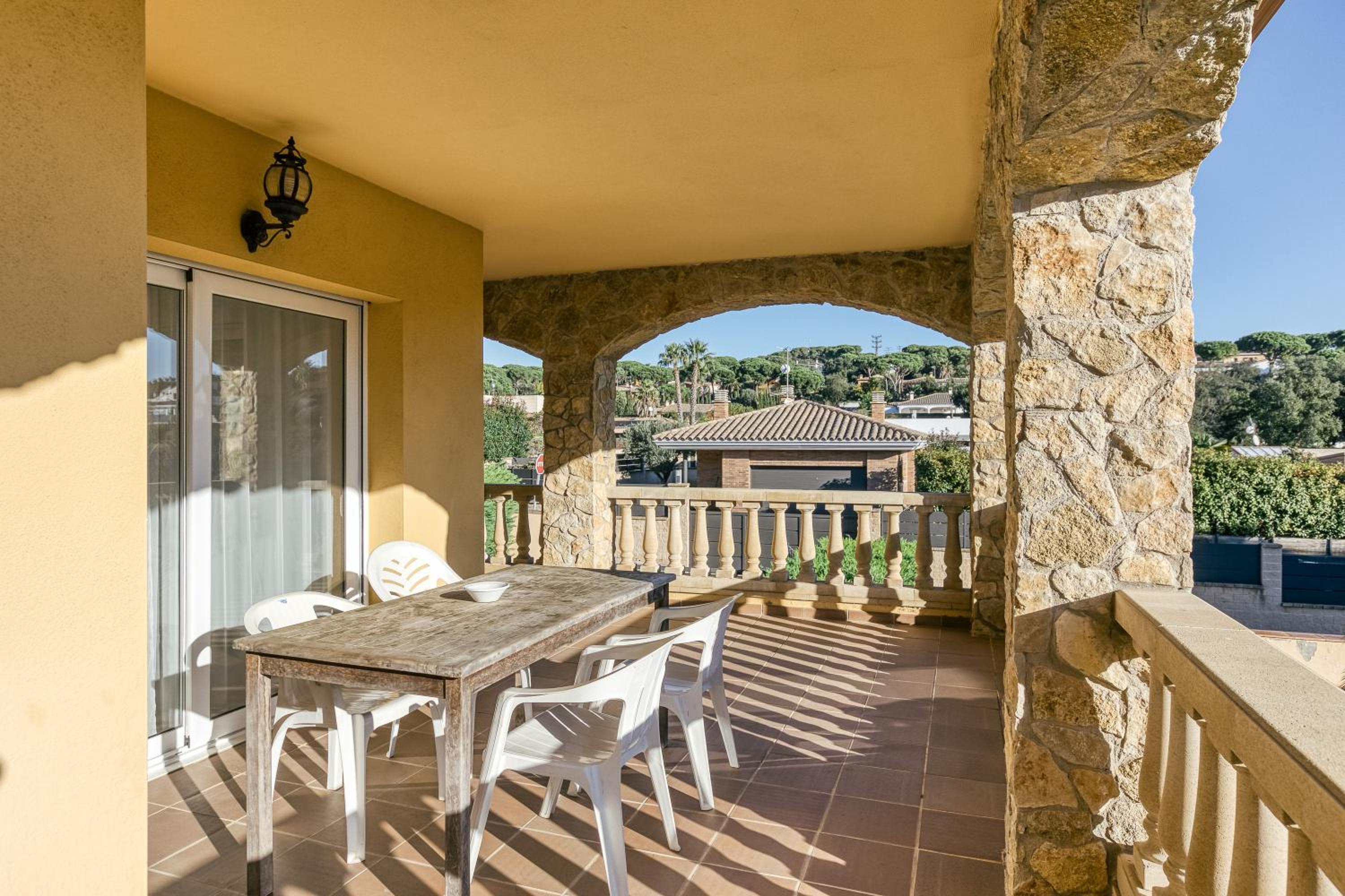 Villa Tiffany w pool and barbecue