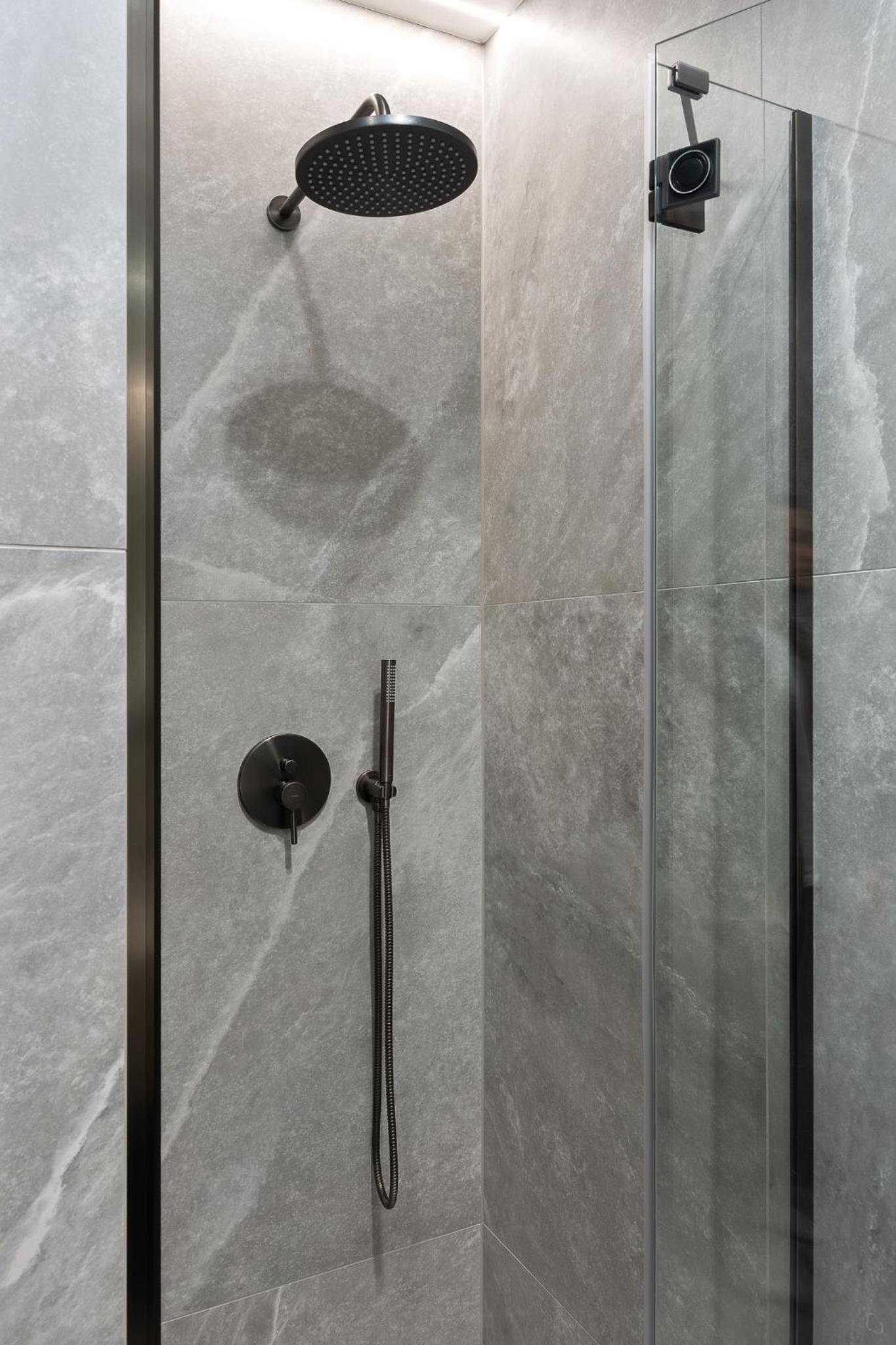 Chronos - Warszawa Wola by Downtown Apartments