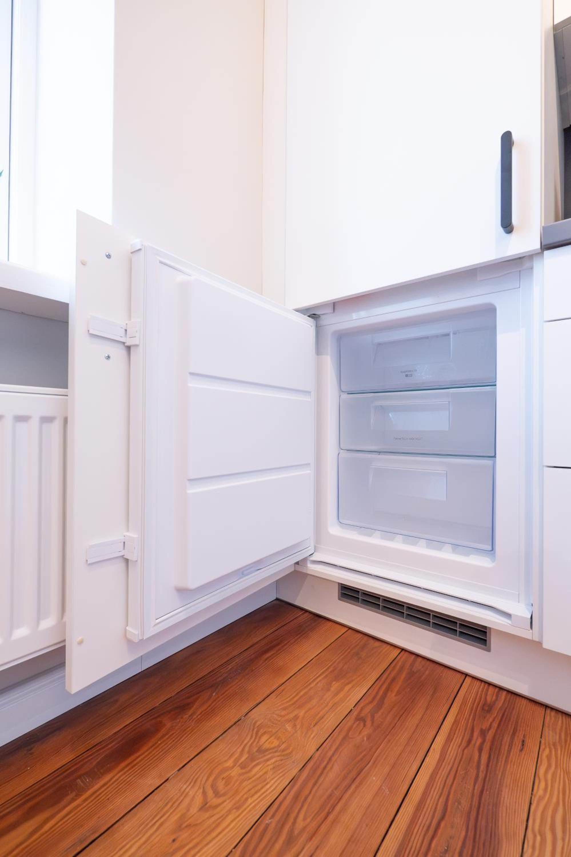 078 Großzügige moderne Wohnung
