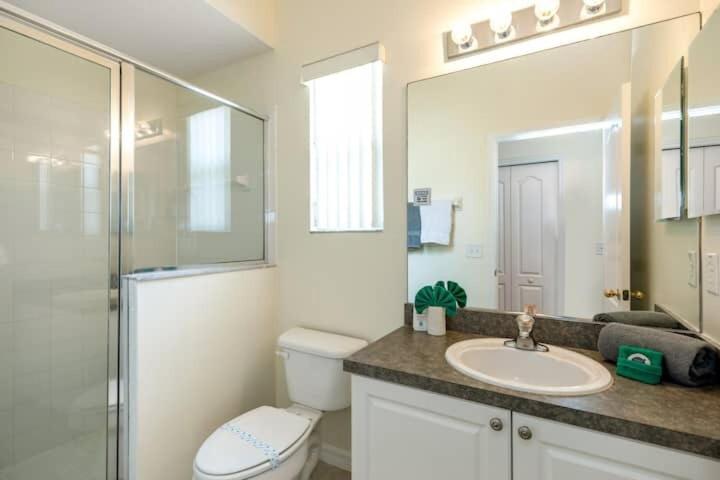 Disney - Large 5 Bedroom Gated Mediterranean Home view 3
