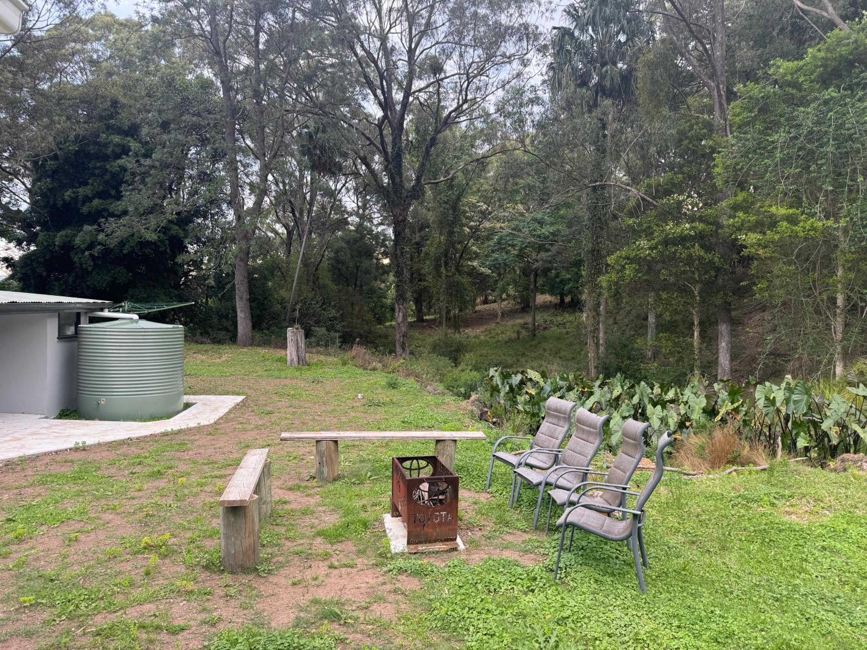 Deer Valley Farm Stay Illawarra sleeps up to 9