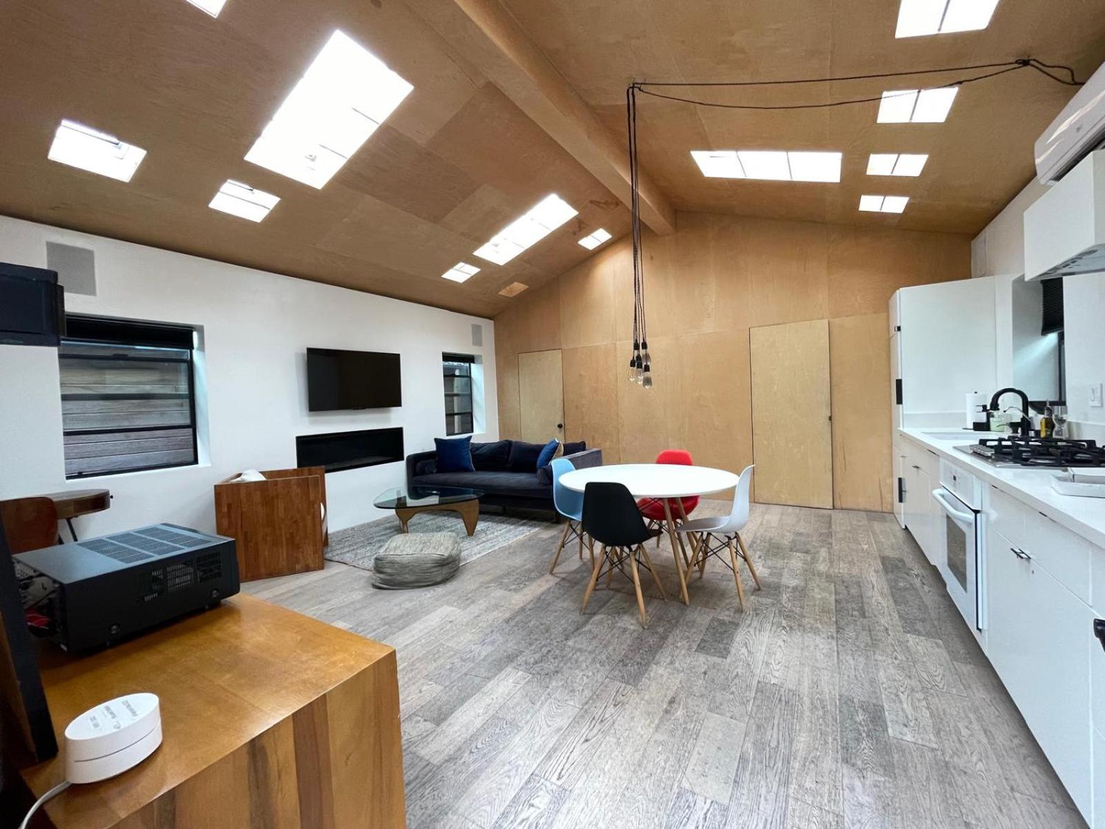 Venice Beach Bungalow at the best location