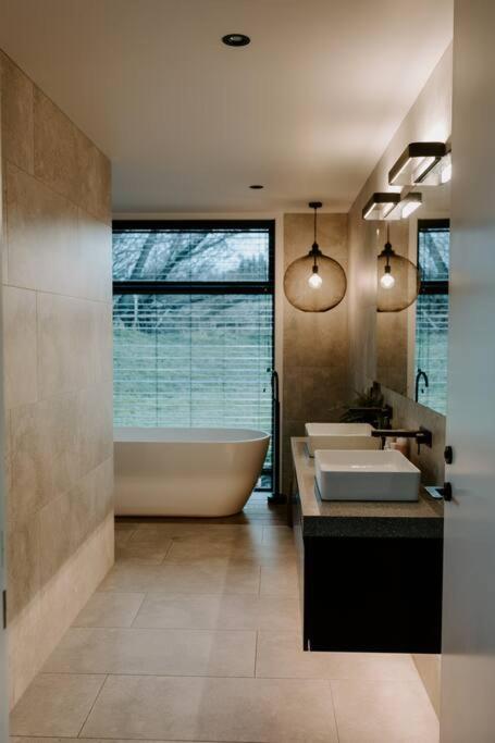 Luxury Home with Spa & Mountain views view 3