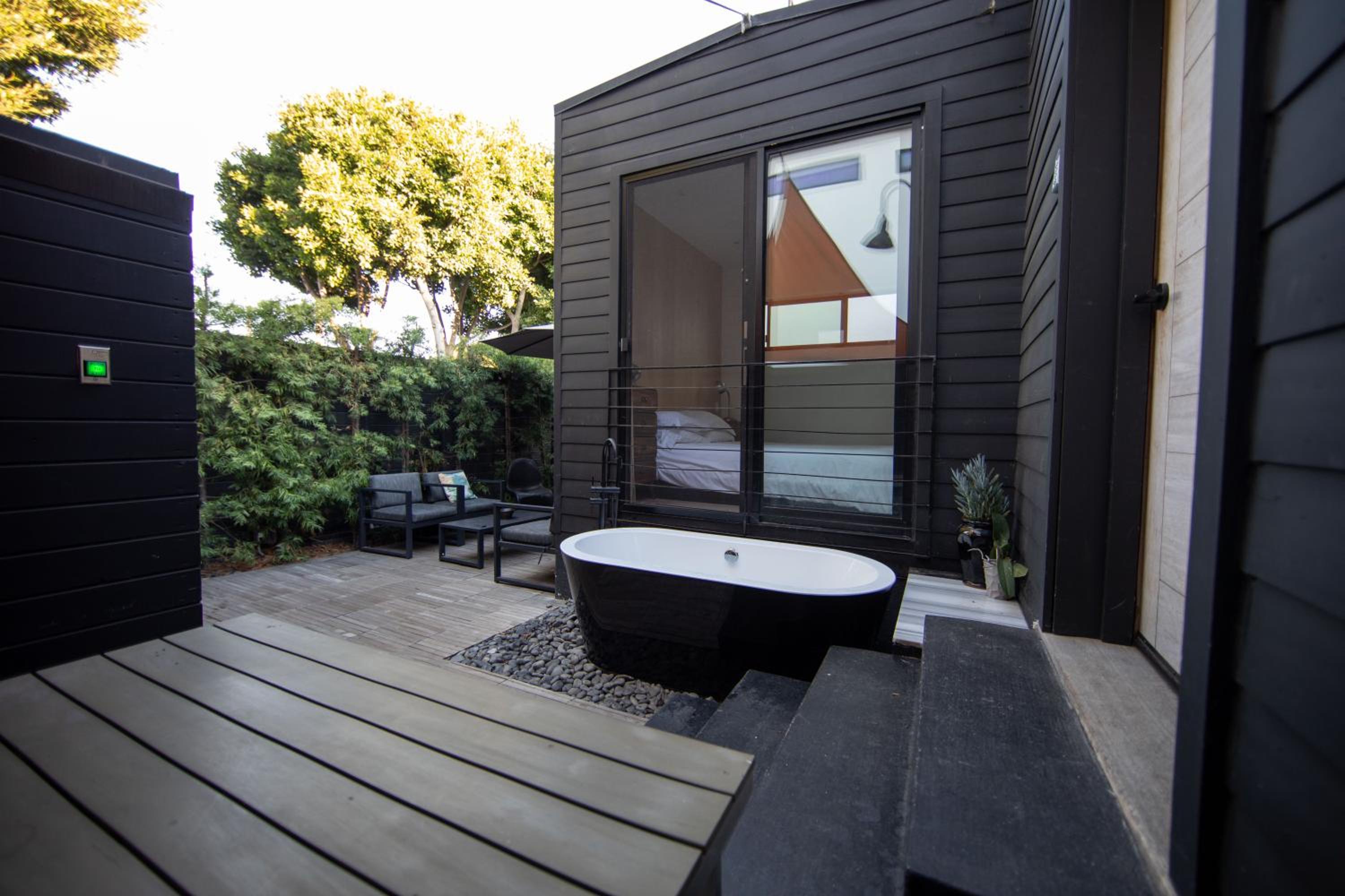 Venice Beach Bungalow at the best location