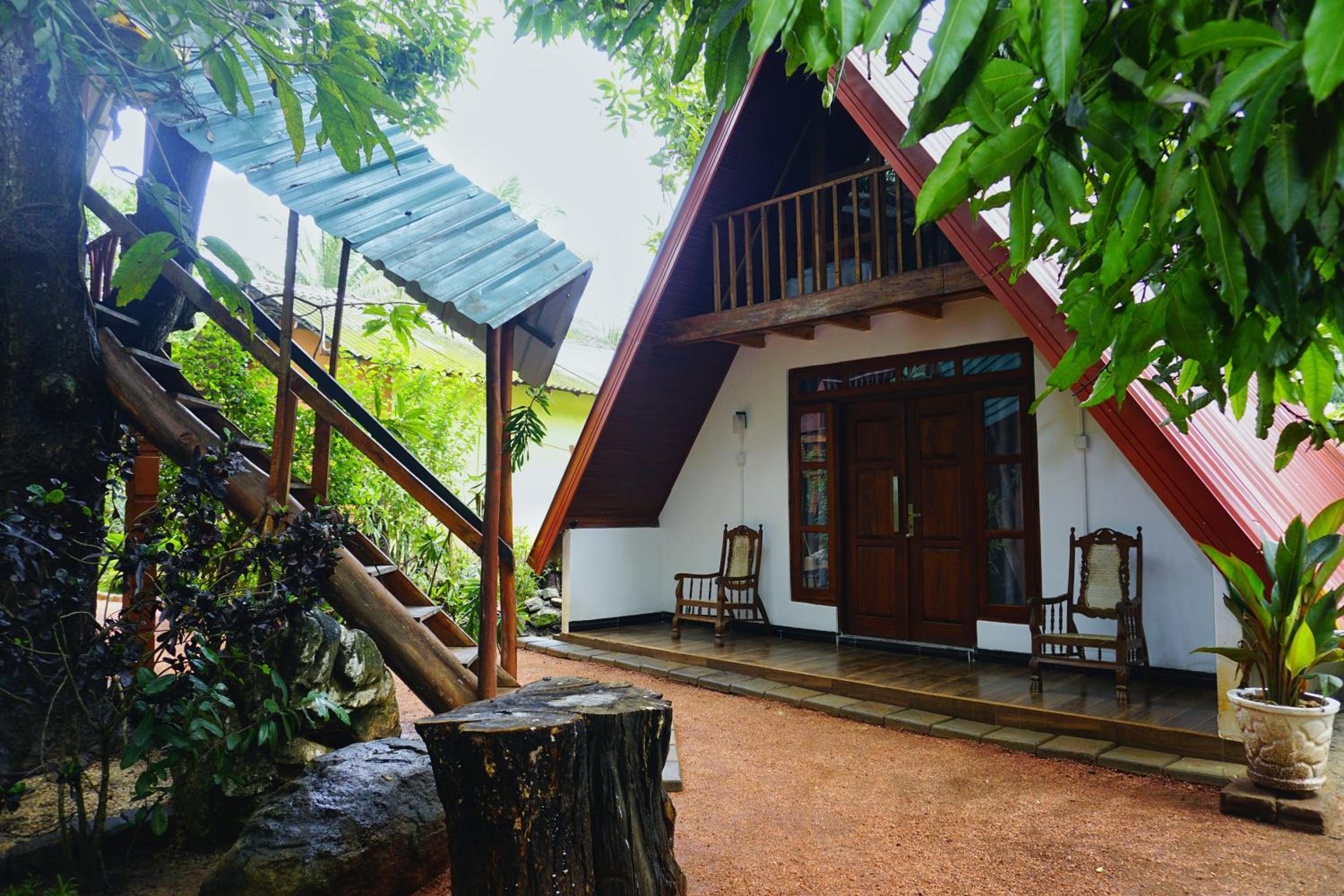 Sky Villa Sigiriya view 3