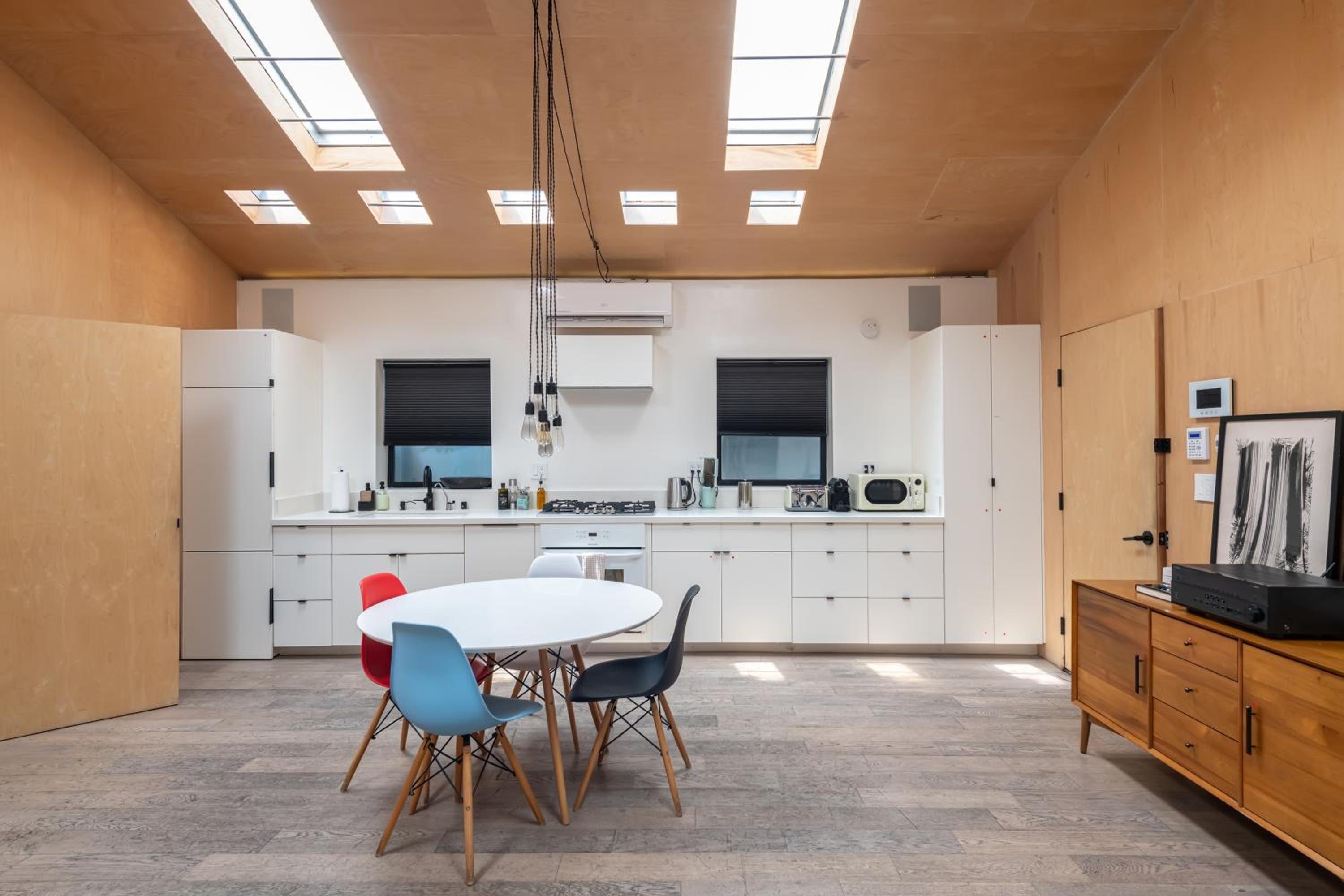 Venice Beach Bungalow at the best location