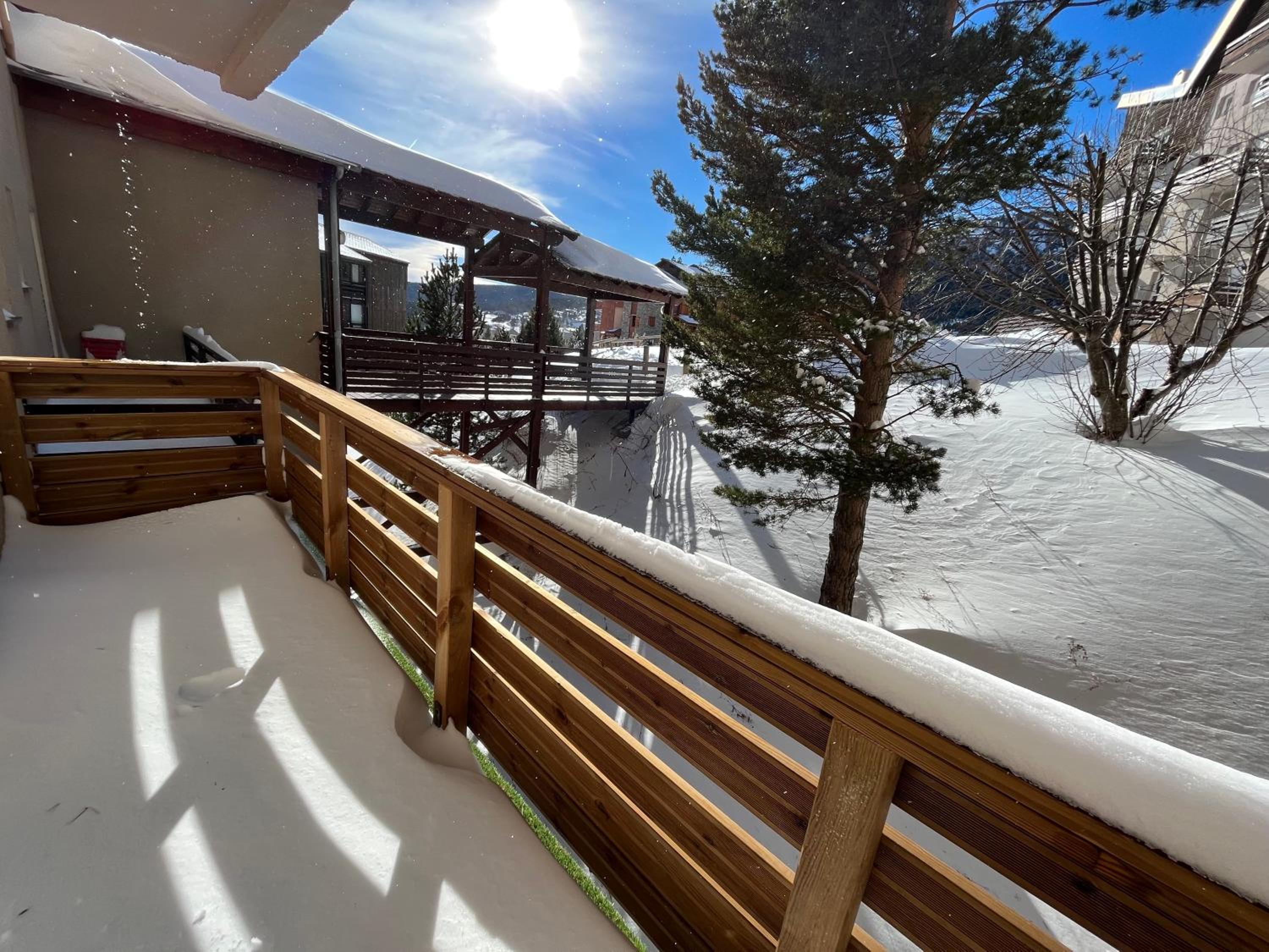 SUPERBE T2 ATYPIQUE-Vue PANORAMIQUE-IDEALEMENT SITUE !
