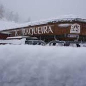 Caravana junto a Estación esquí Baqueira