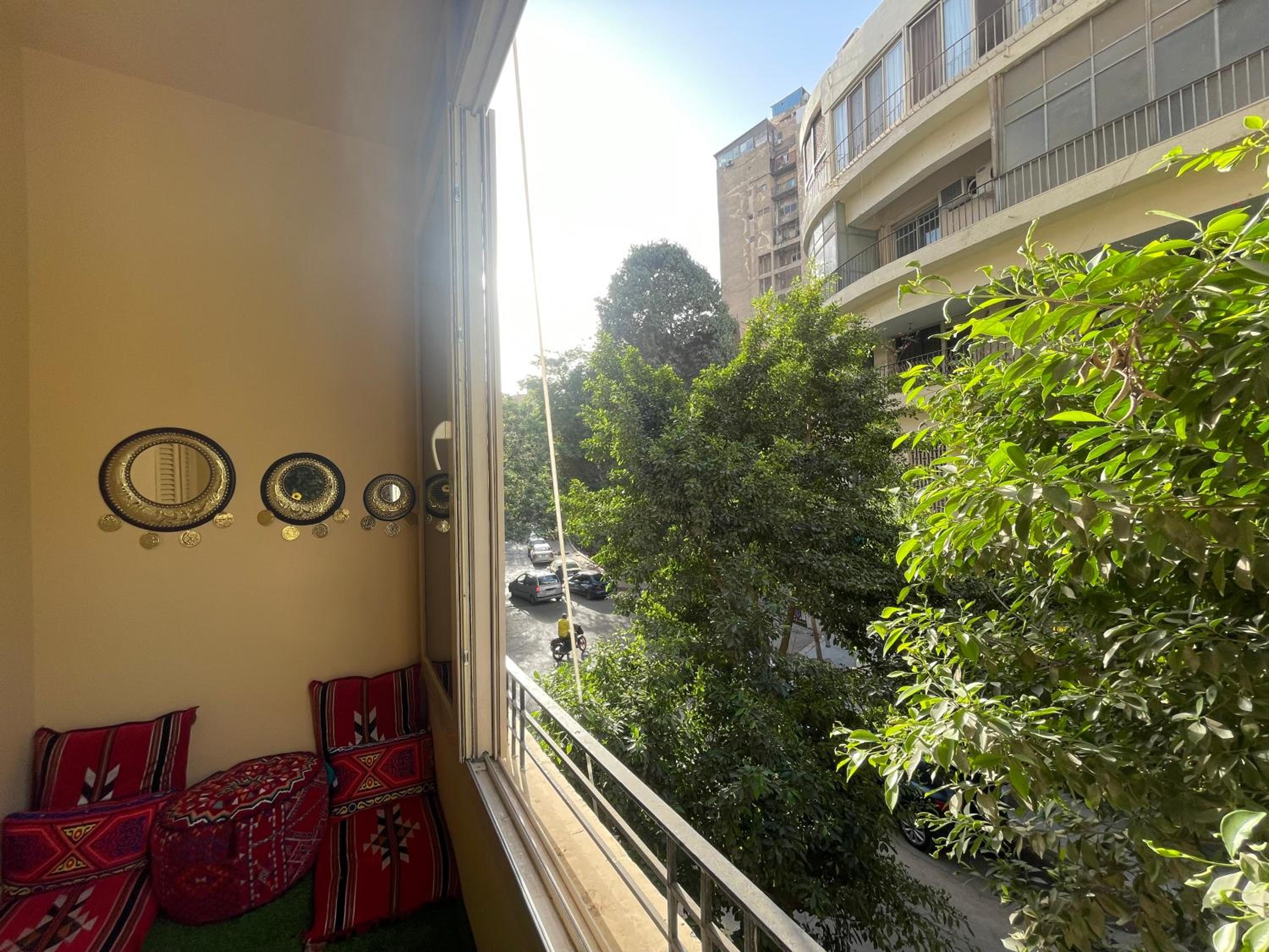 Luxury 5-Star Stay in Cairo Downtown Garden City - Steps from the Nile & All Top Attractions