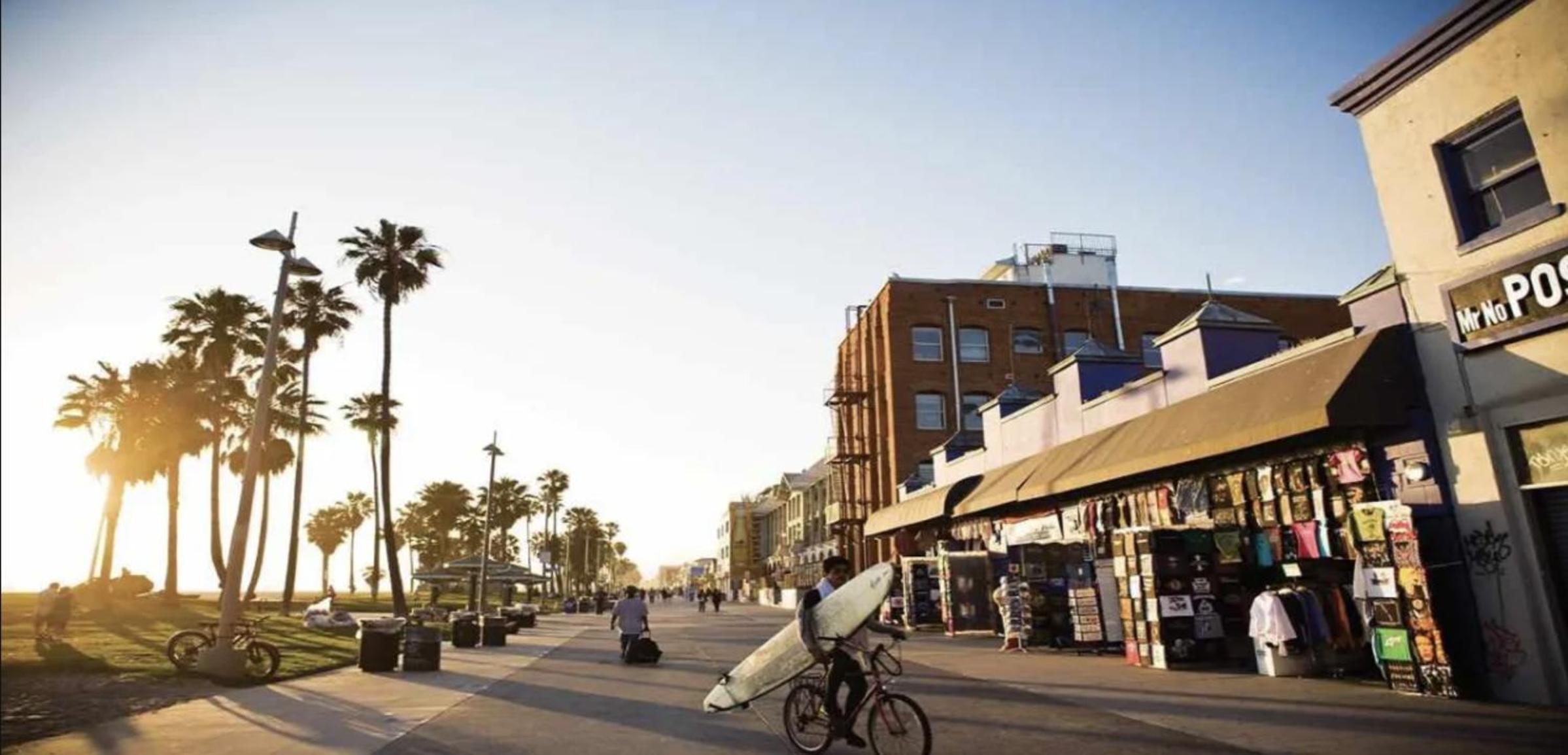 Venice Beach Bungalow at the best location