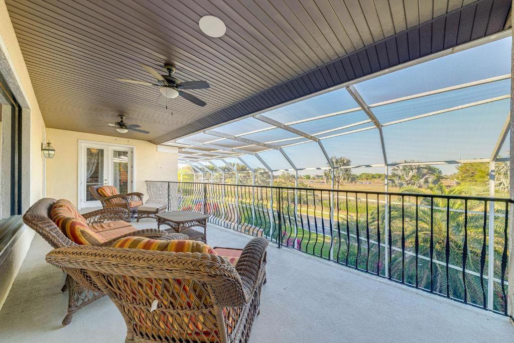Spacious 7 Bedroom Home Close To Disney