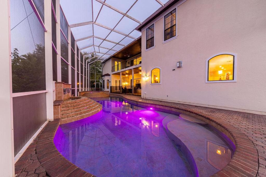 Spacious 7 Bedroom Home Close To Disney