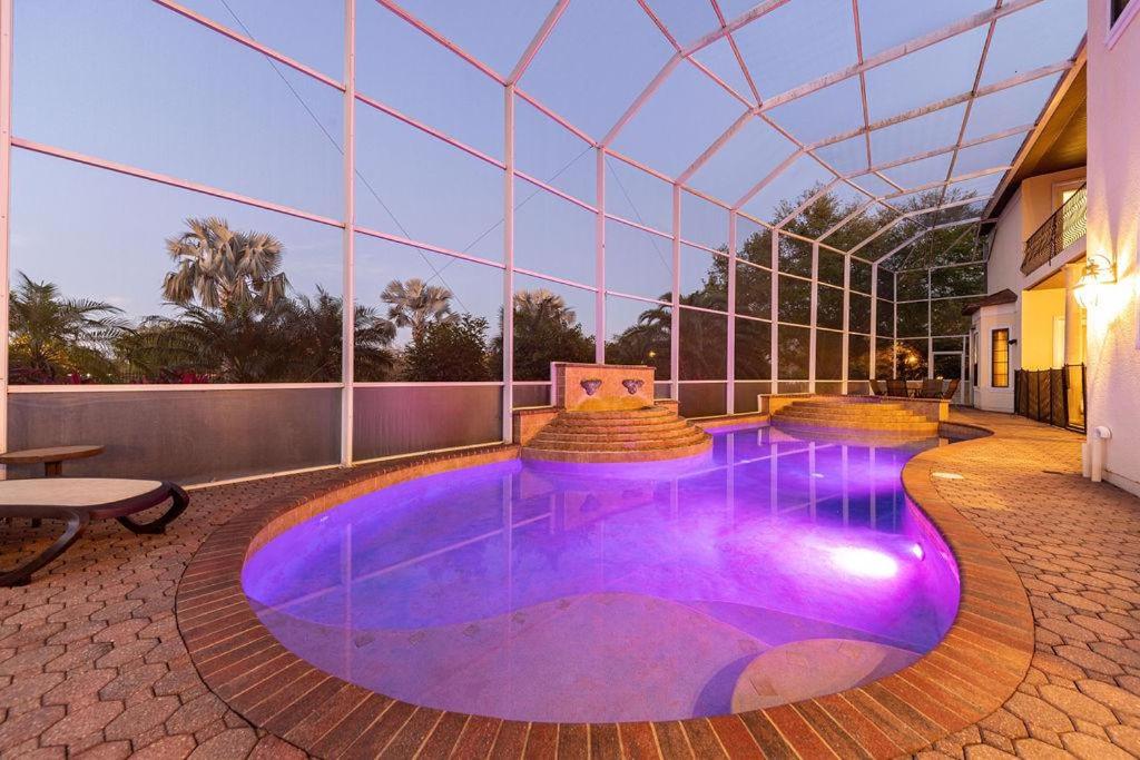 Spacious 7 Bedroom Home Close To Disney