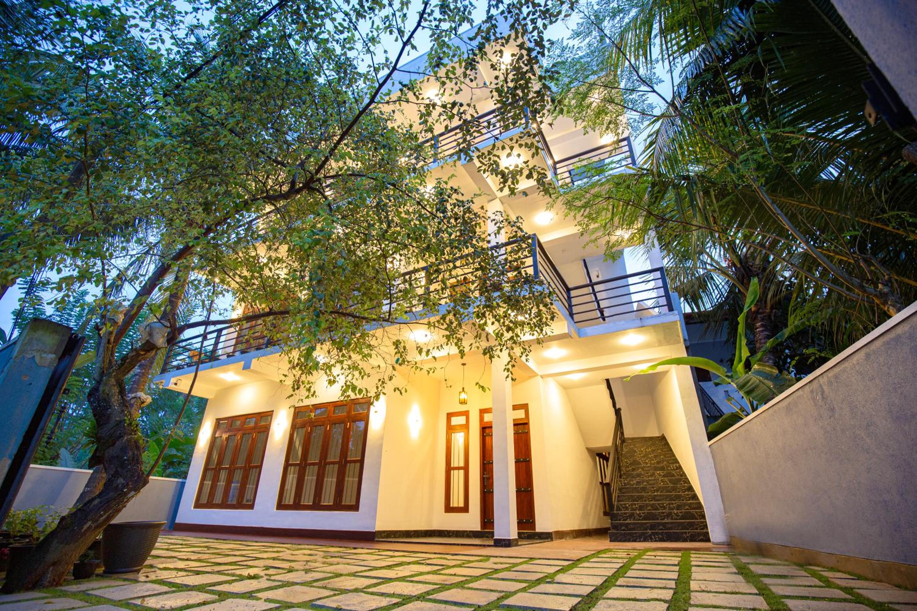 Opulent Oasis view 4