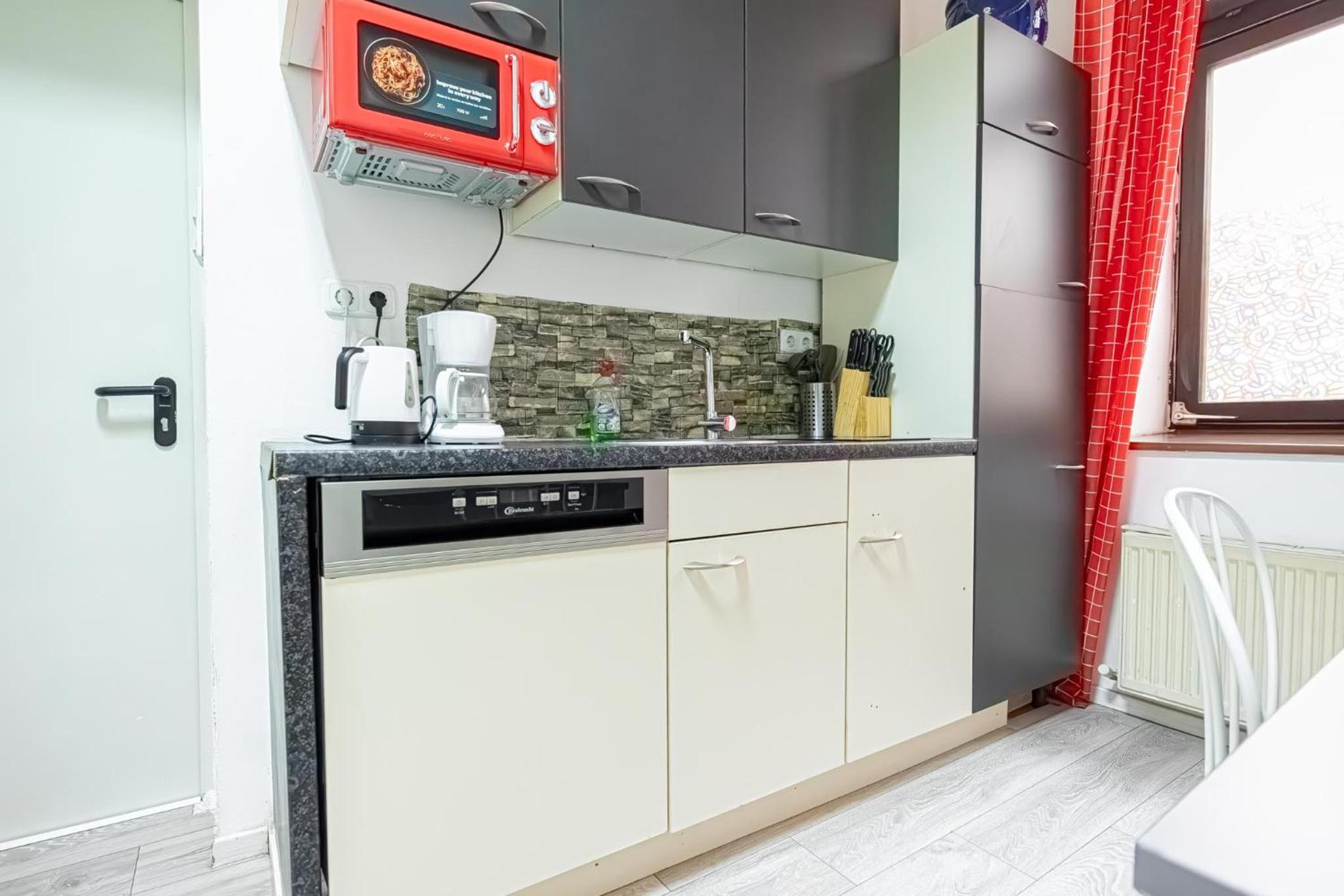 Bright 1BR Apt, Prime Vienna Location & WIFI