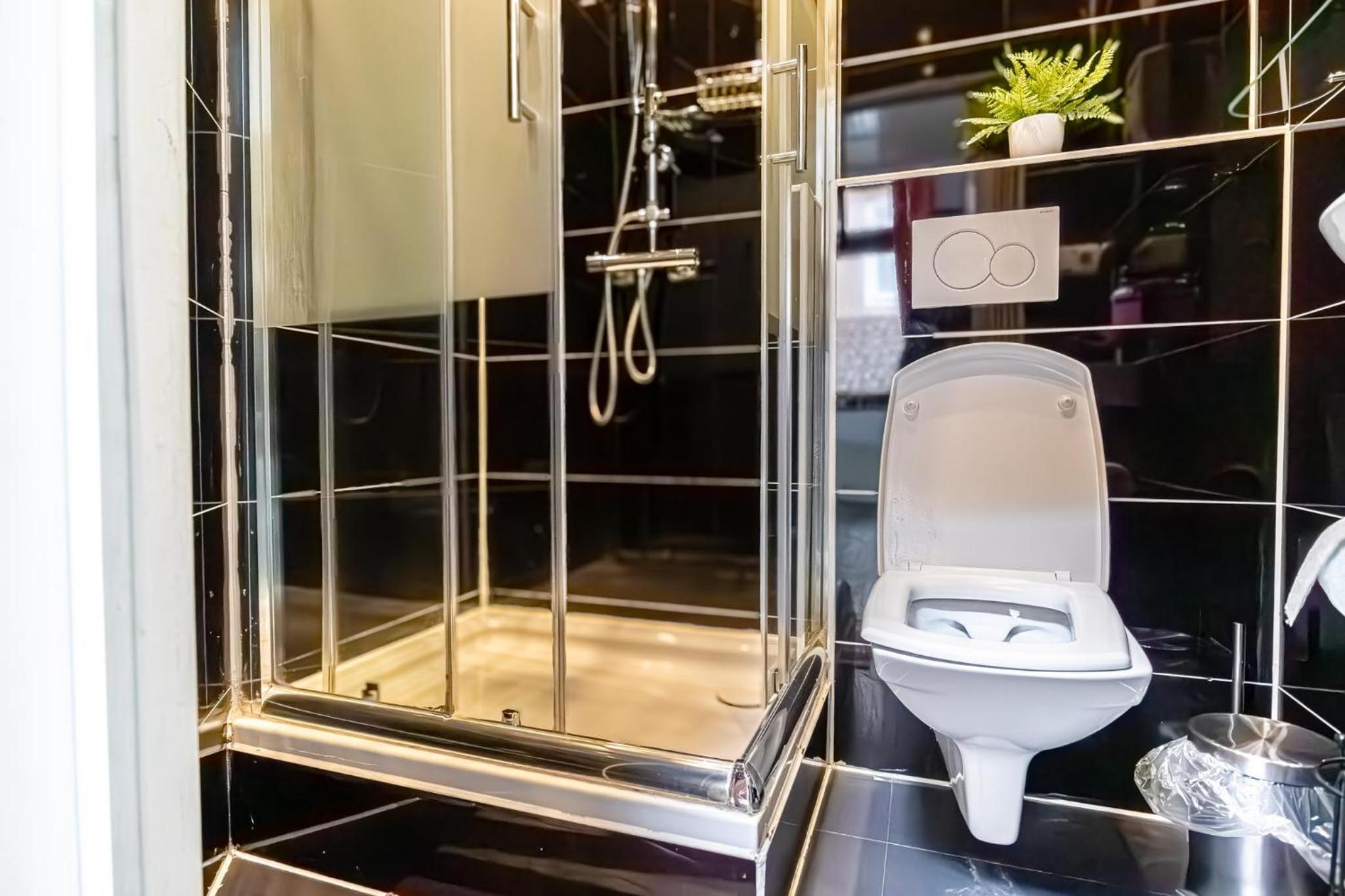 Bright 1BR Apt, Prime Vienna Location & WIFI