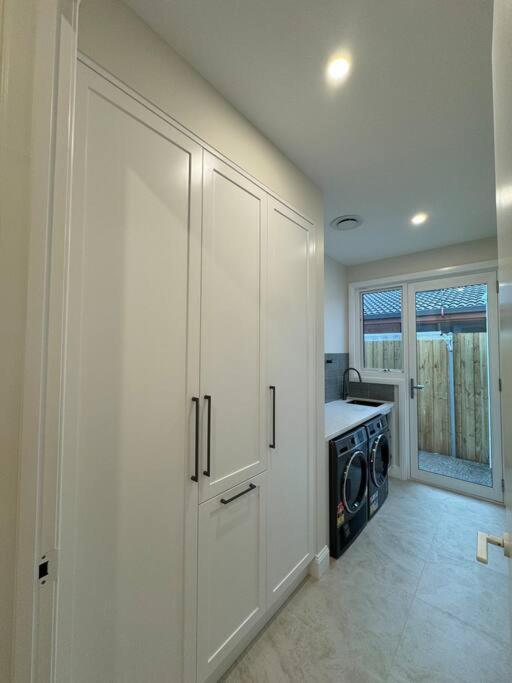 Rosewood Retreat New luxury Home