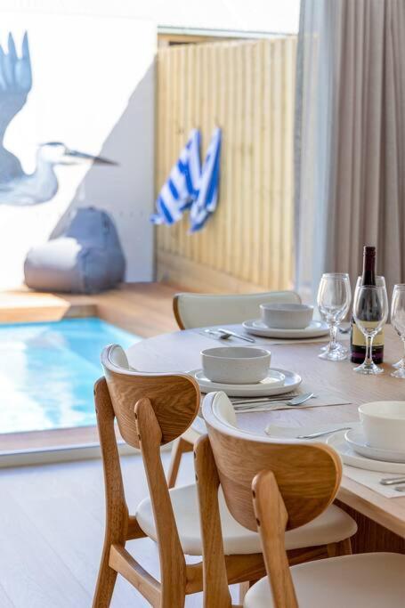 Rosewood Retreat New luxury Home