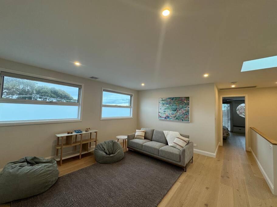 Rosewood Retreat New luxury Home